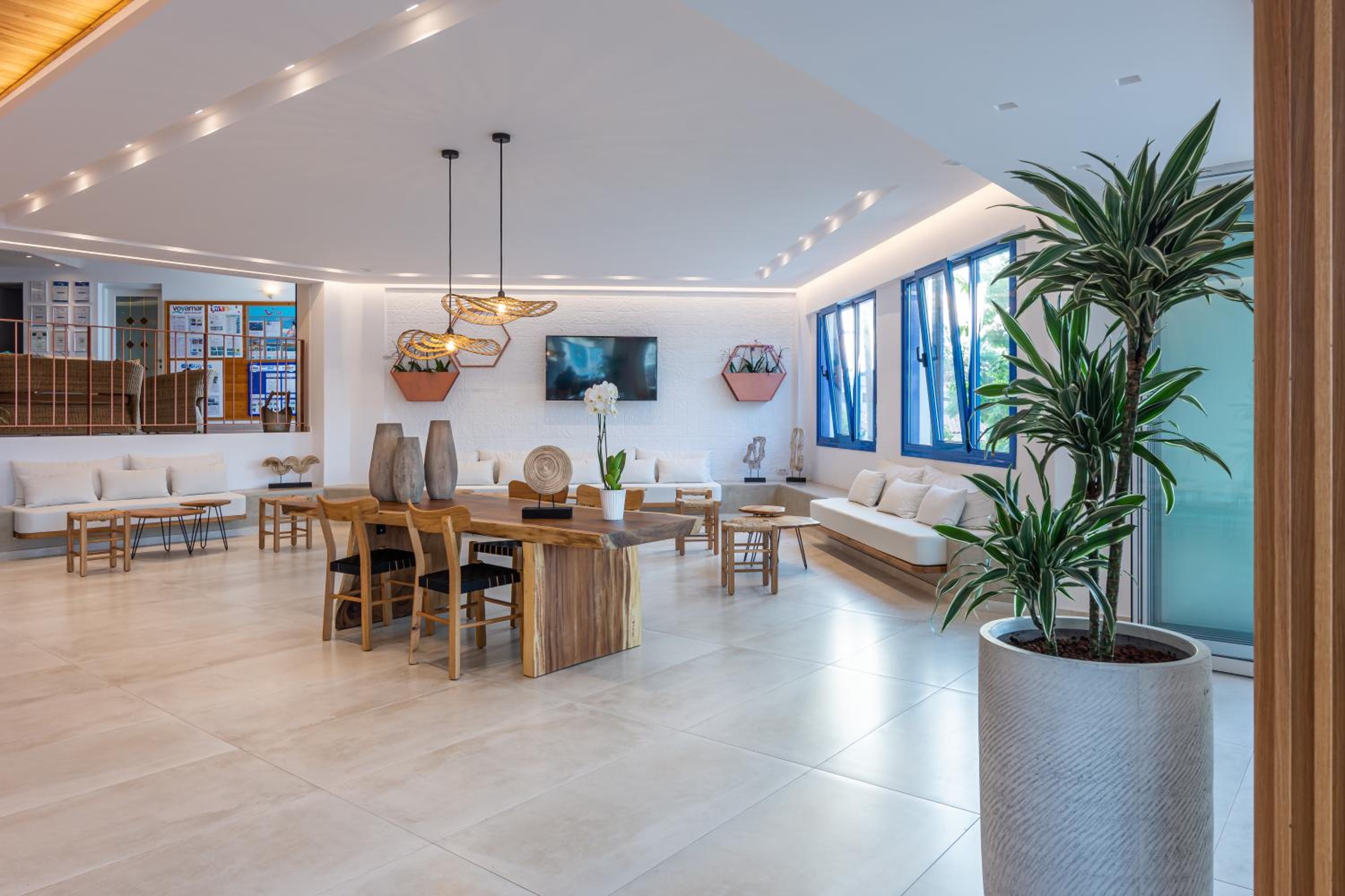 Ilios Suites