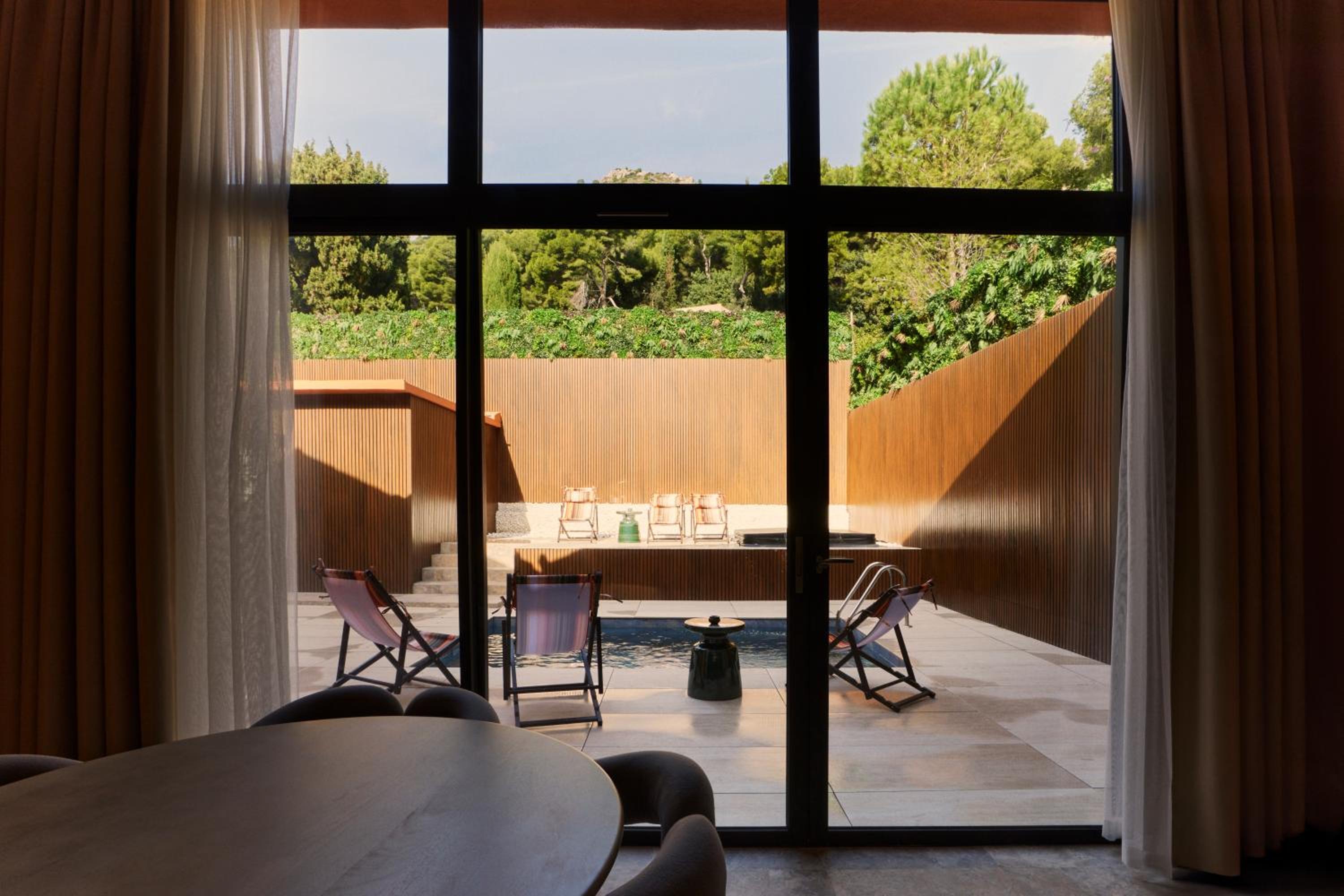EZE BEACH Residence