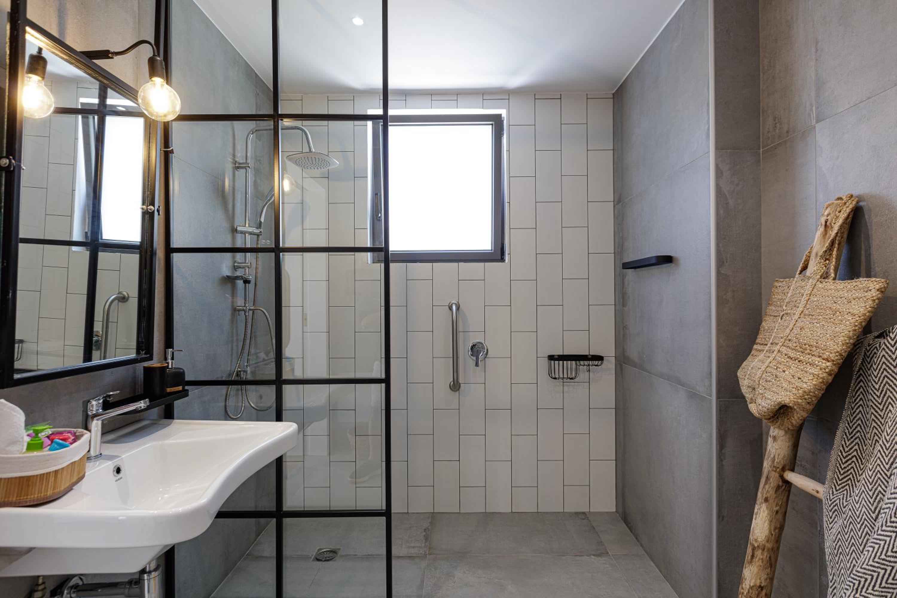 Eveland Accessible Villas