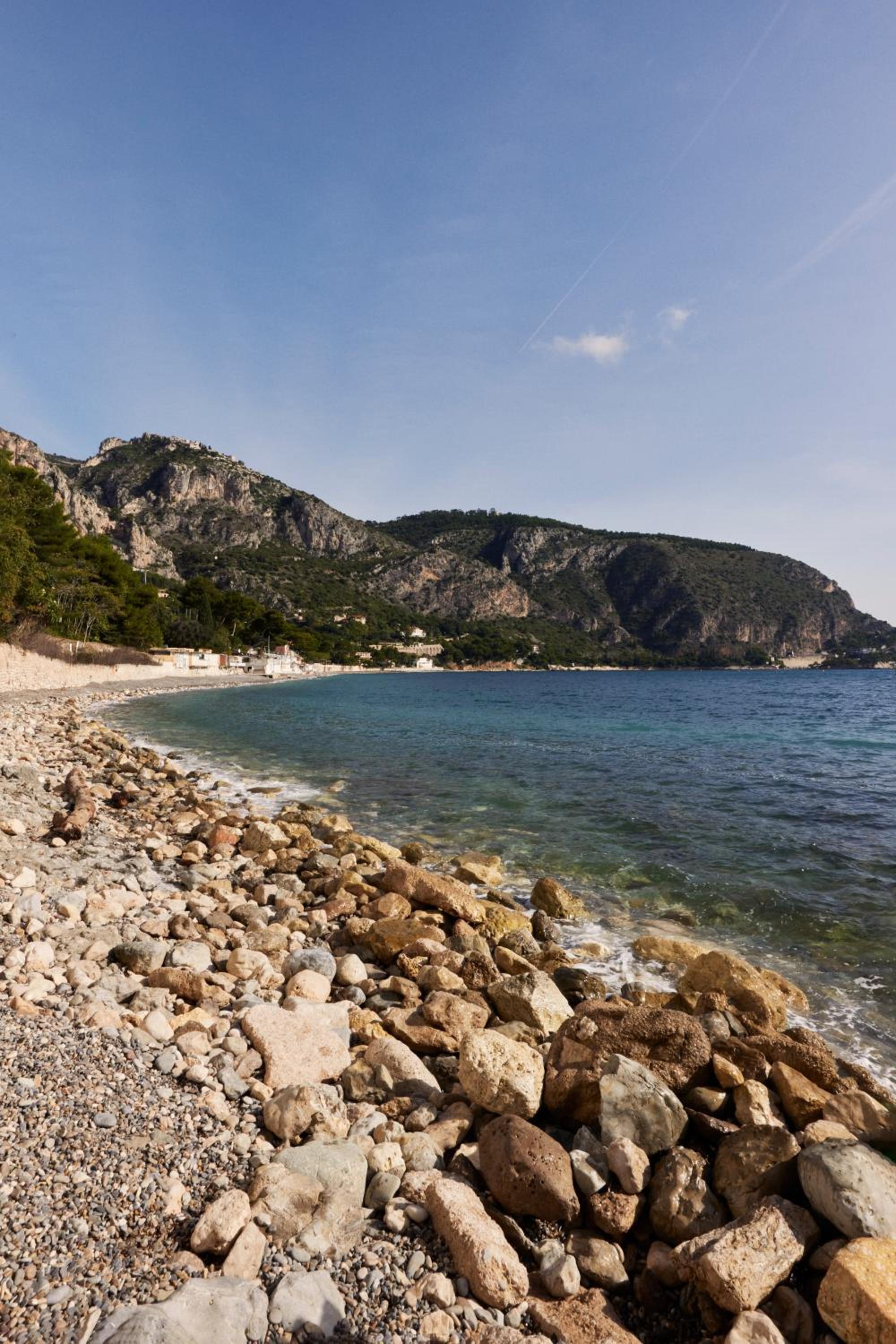 EZE BEACH Residence