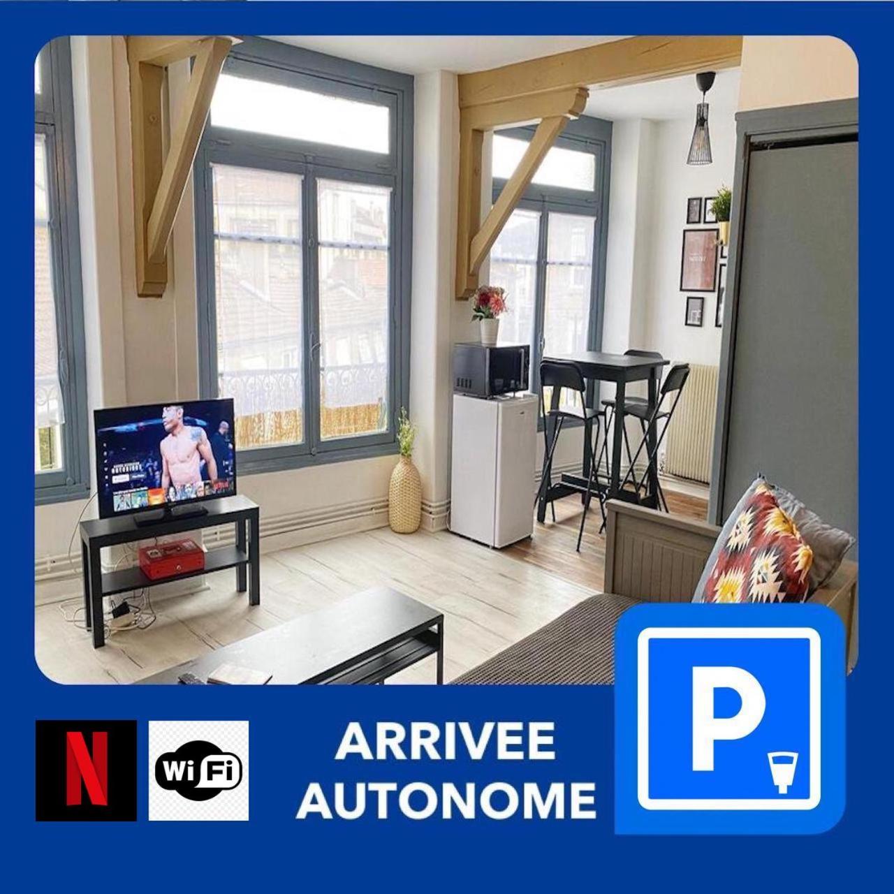 015 CHIC & COSY STUDIO 41m2 HYPERCENTRE WIFI SMART TV NETFLIX