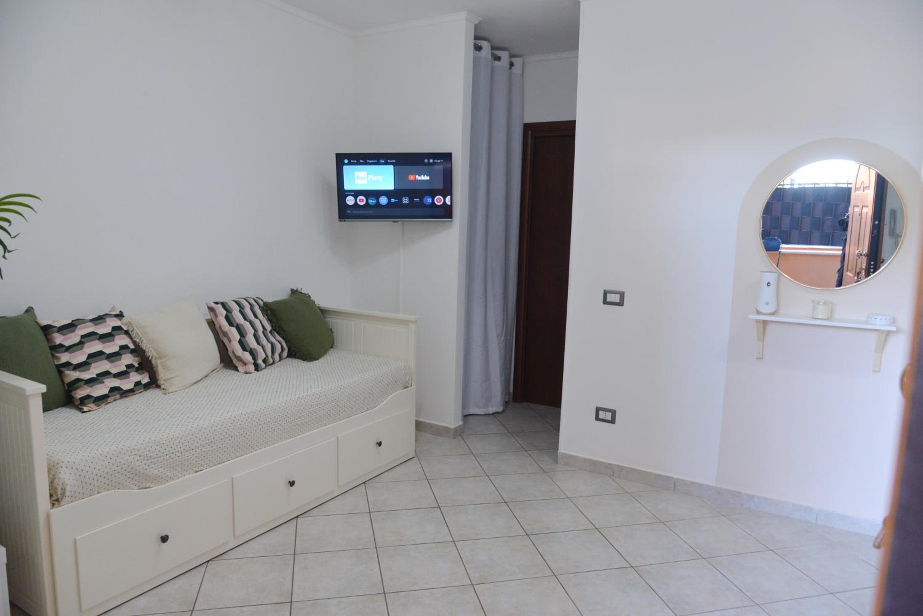 Elis Home 6' FCO Airport, 5' Beach, 3' Rome