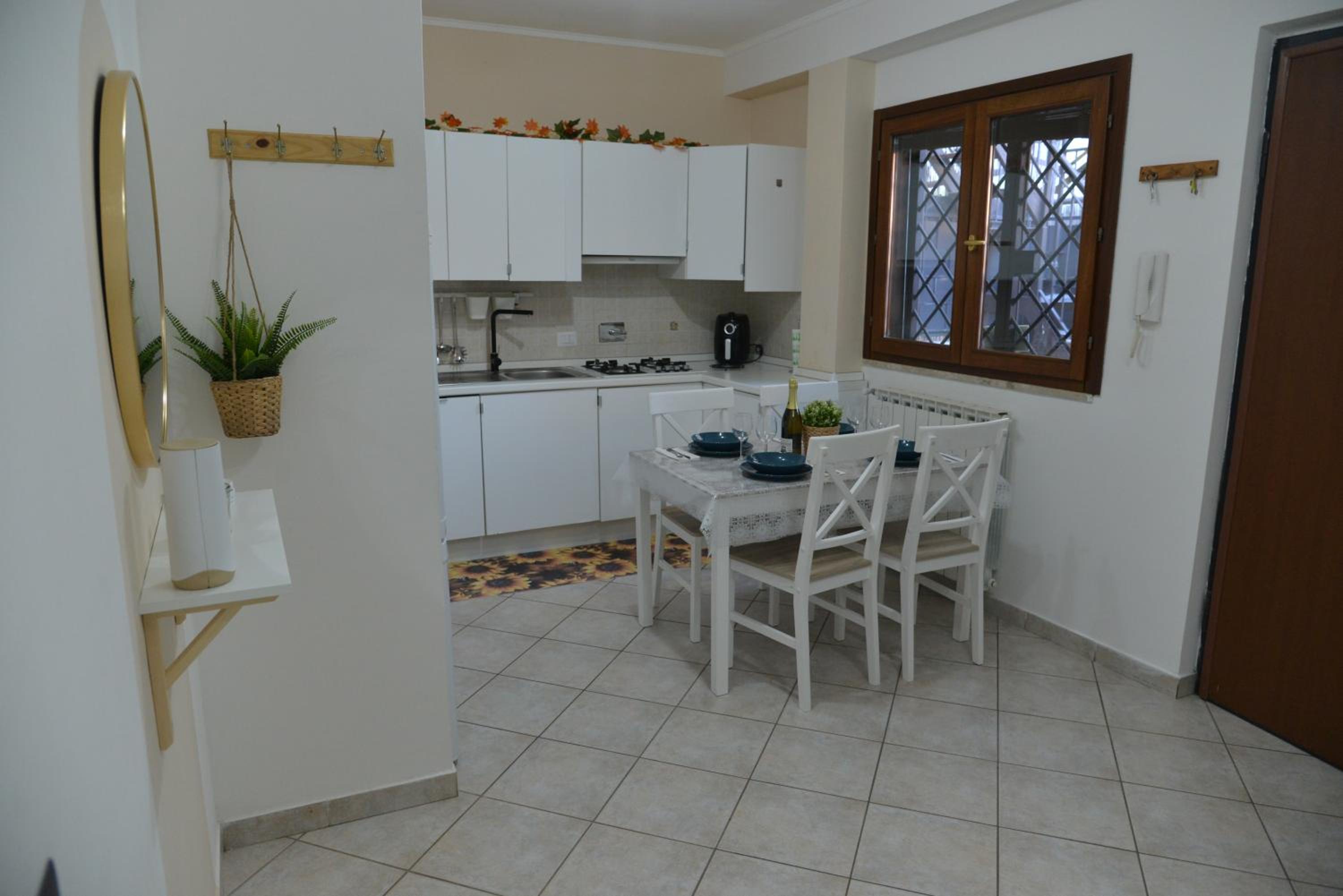 Elis Home 6' FCO Airport, 5' Beach, 3' Rome