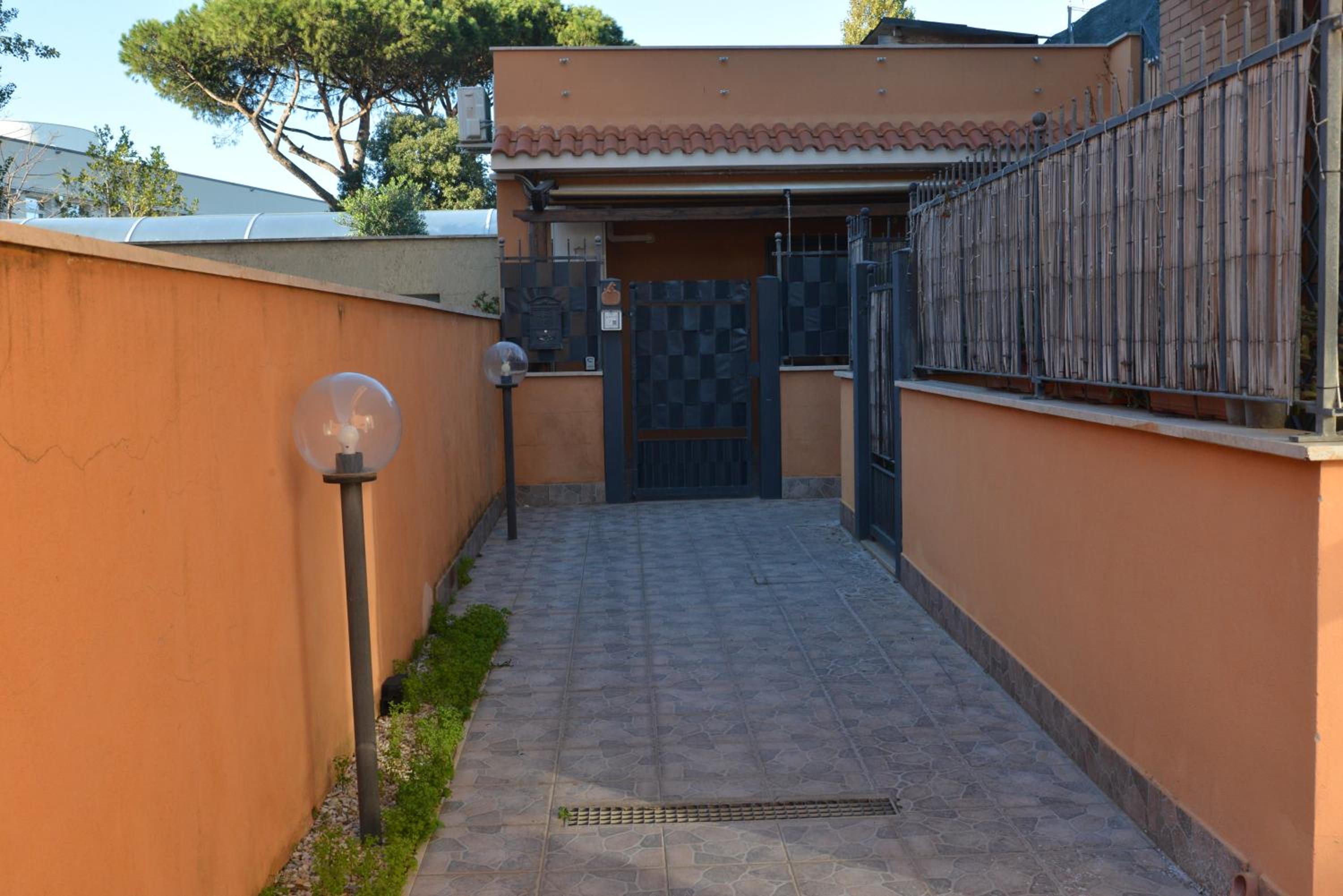 Elis Home 6' FCO Airport, 5' Beach, 3' Rome