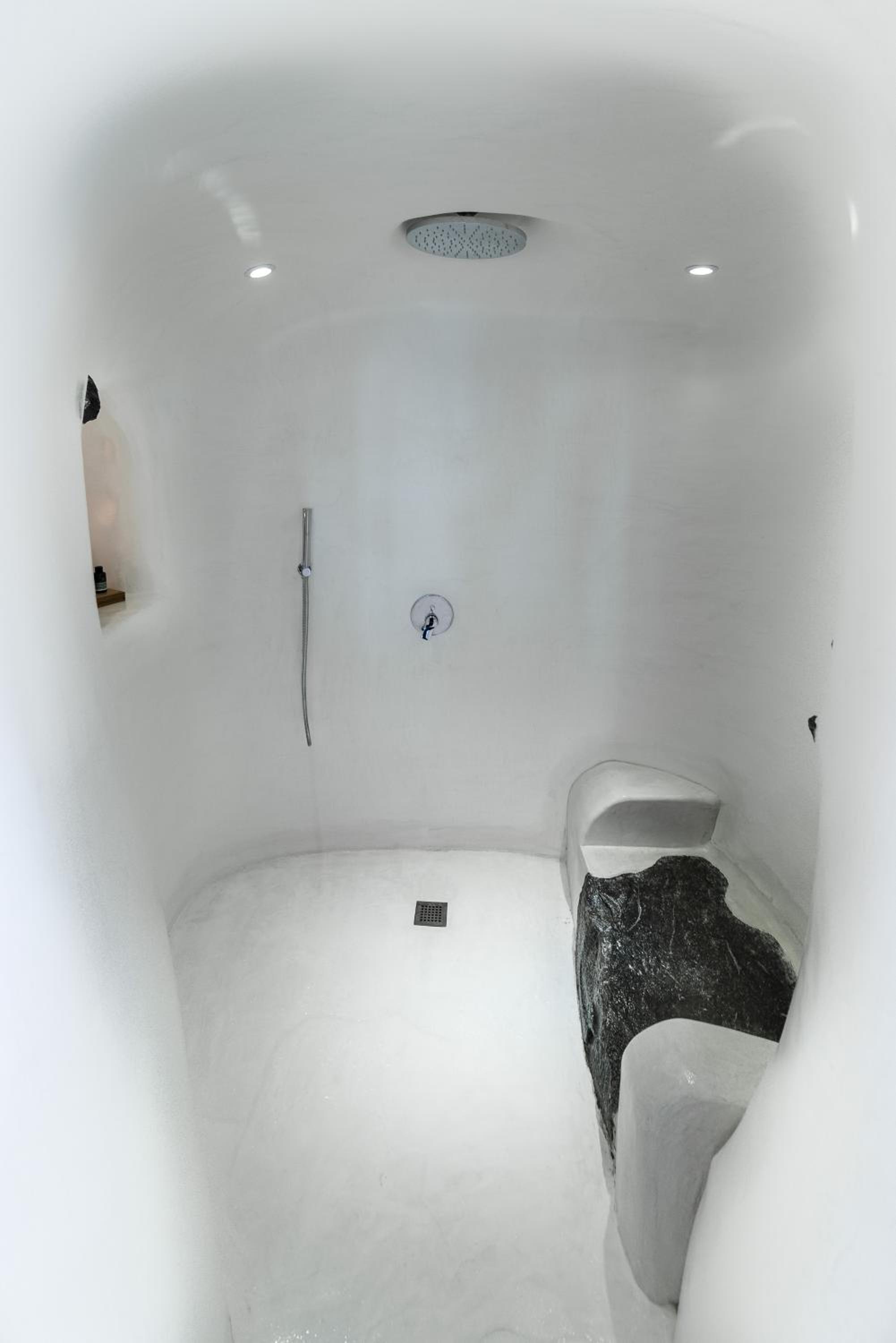 Oia Vacations - Maregio Suites - Property Image 102
