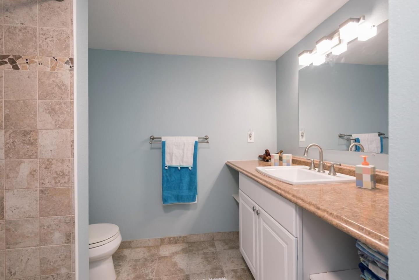 Waterfront Resort Condo w Beach, photo 42