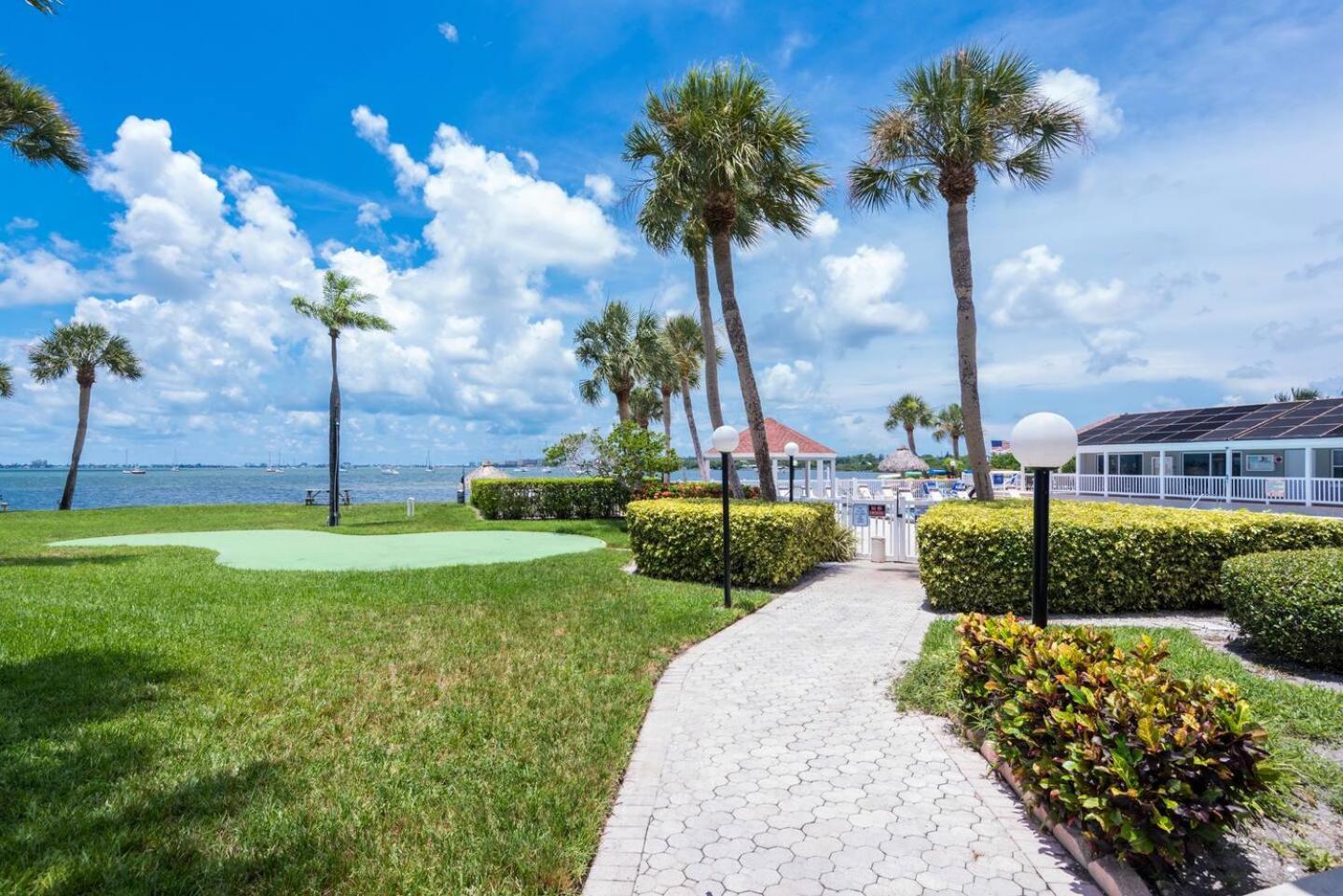Waterfront Resort Condo w Beach, photo 54