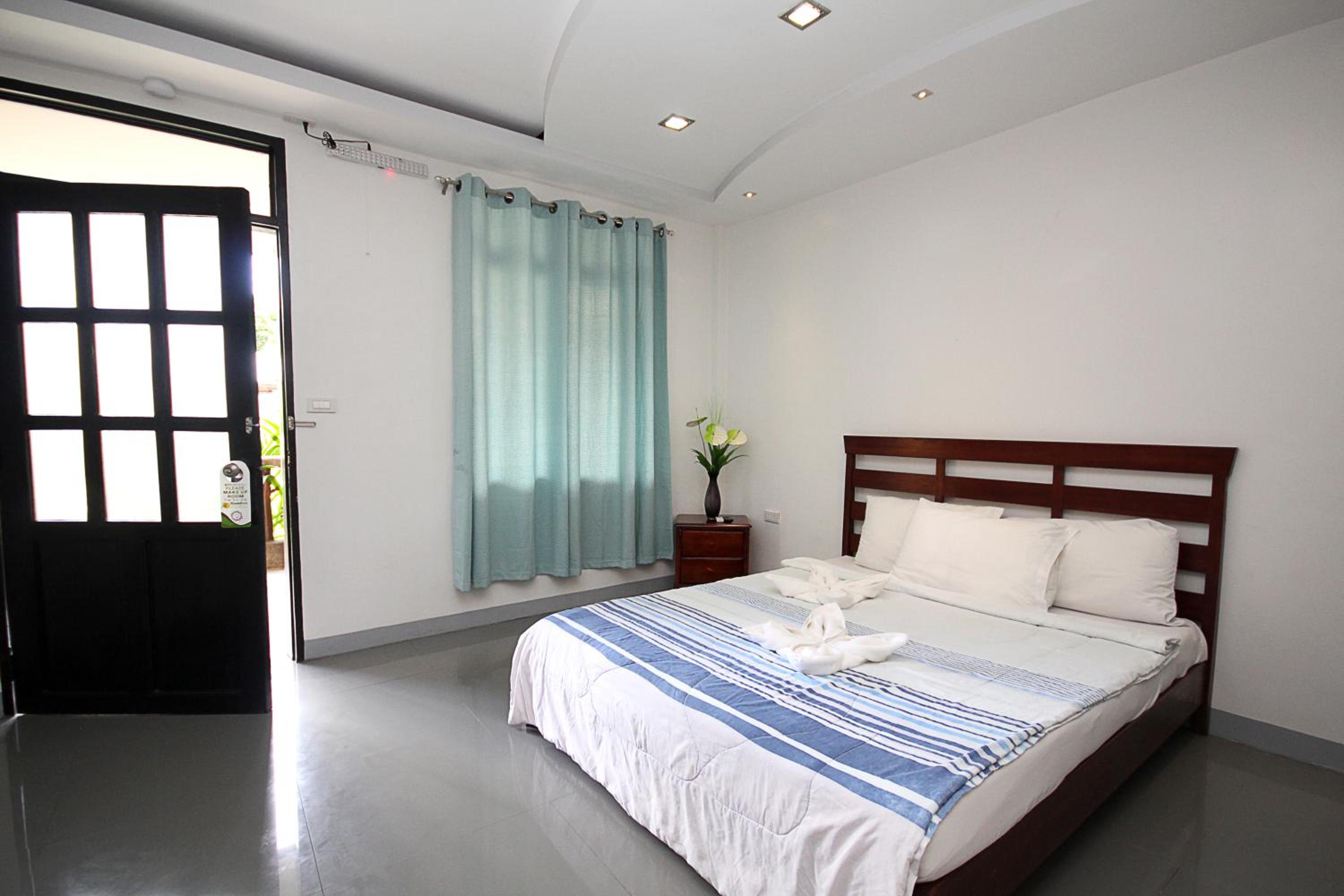Bamboo Beach Resort & Restaurant