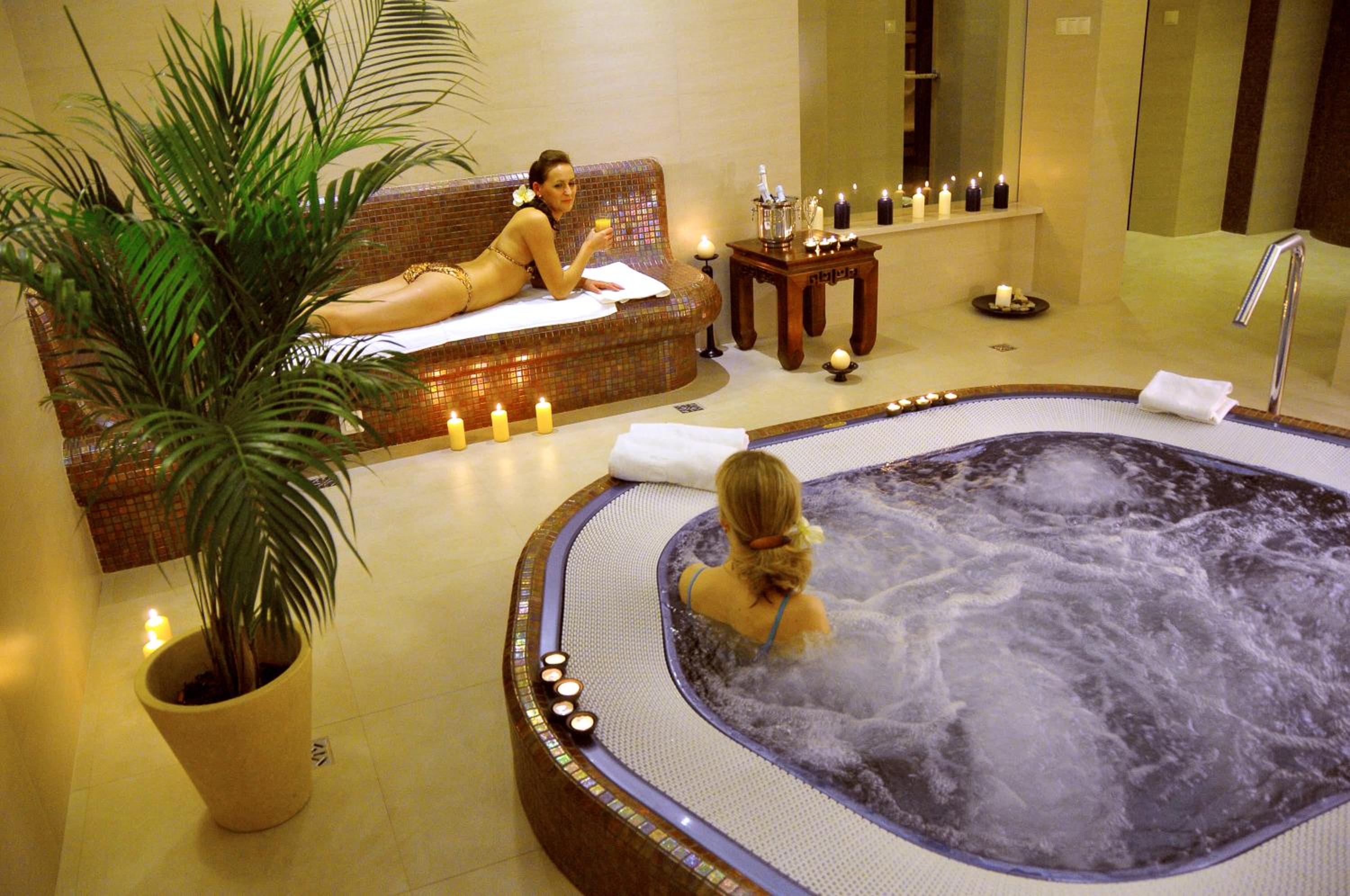 Jacuzzi