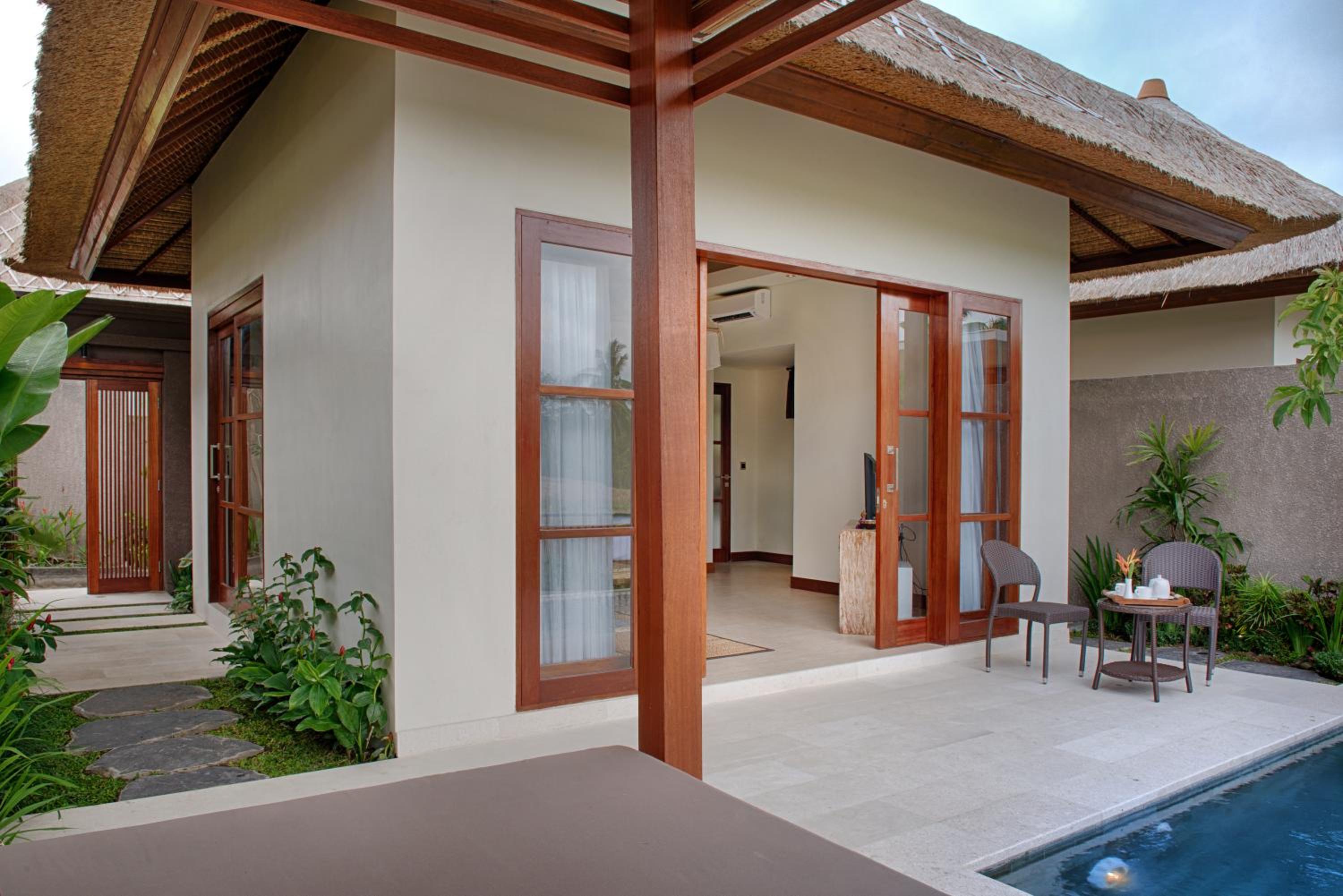 Anusara Luxury Villas