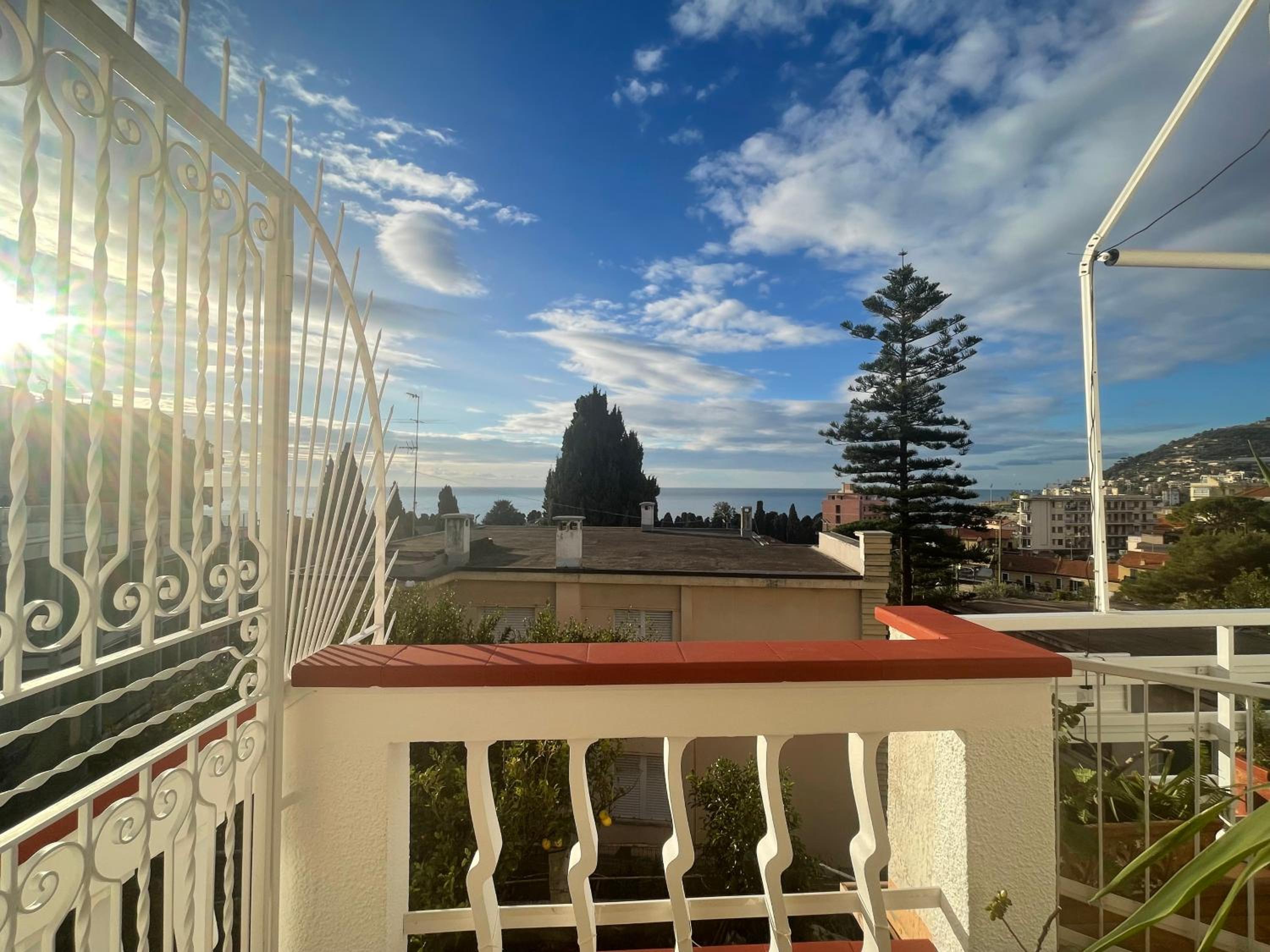 Sanremo vacanze zen vue mer 5 mn plage, 3 mn tennis club,Wifi