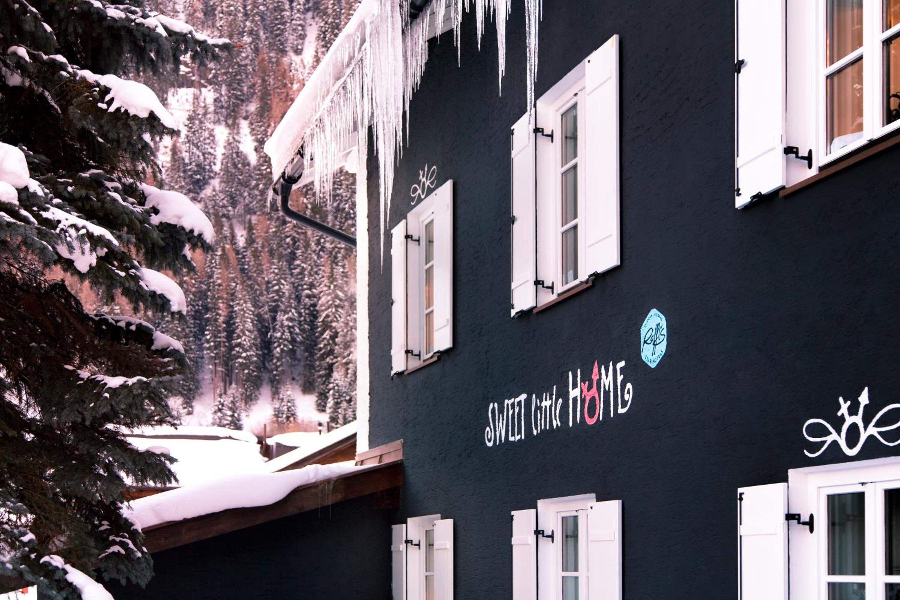 Raffl's Sweet Little Home