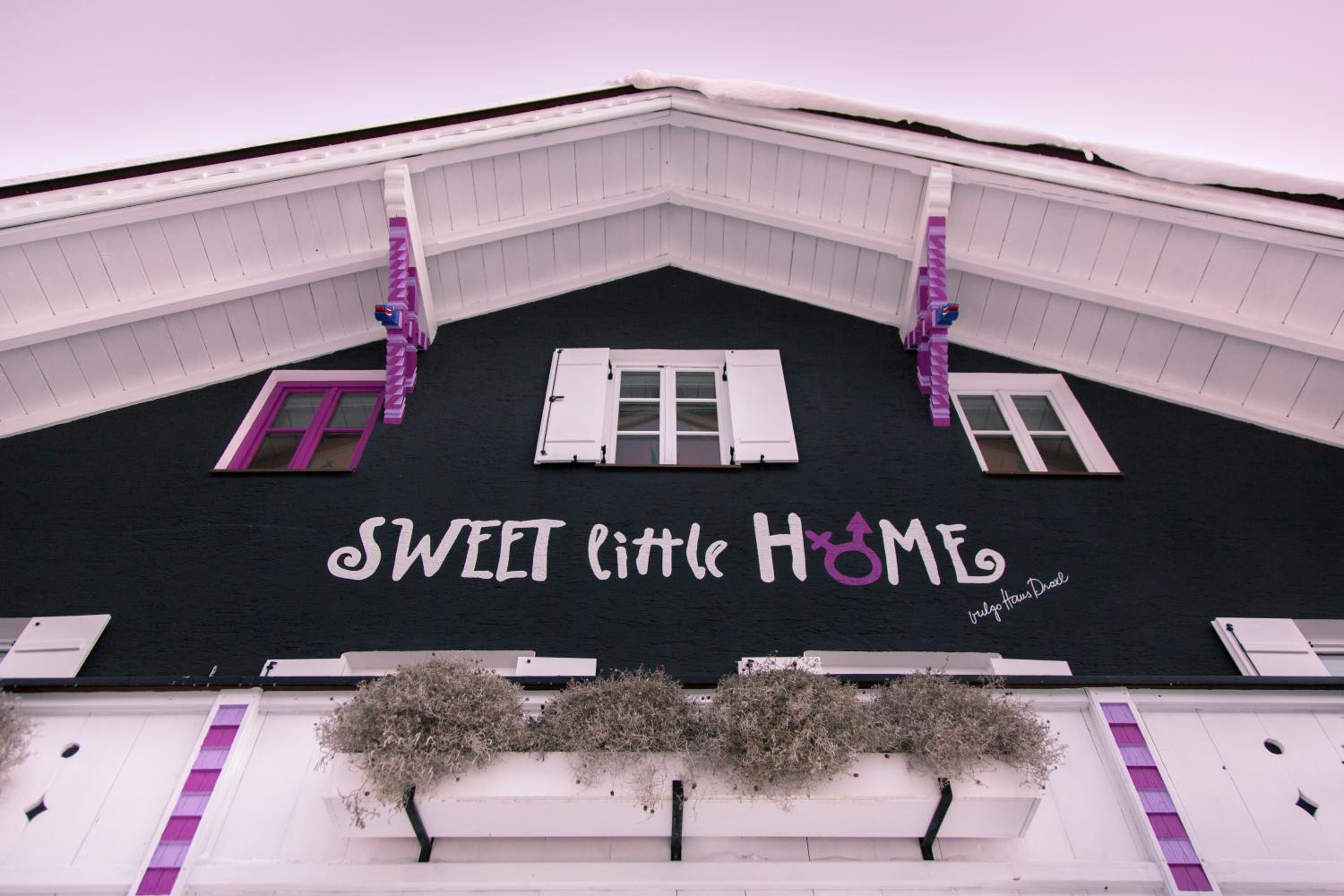 Raffl's Sweet Little Home