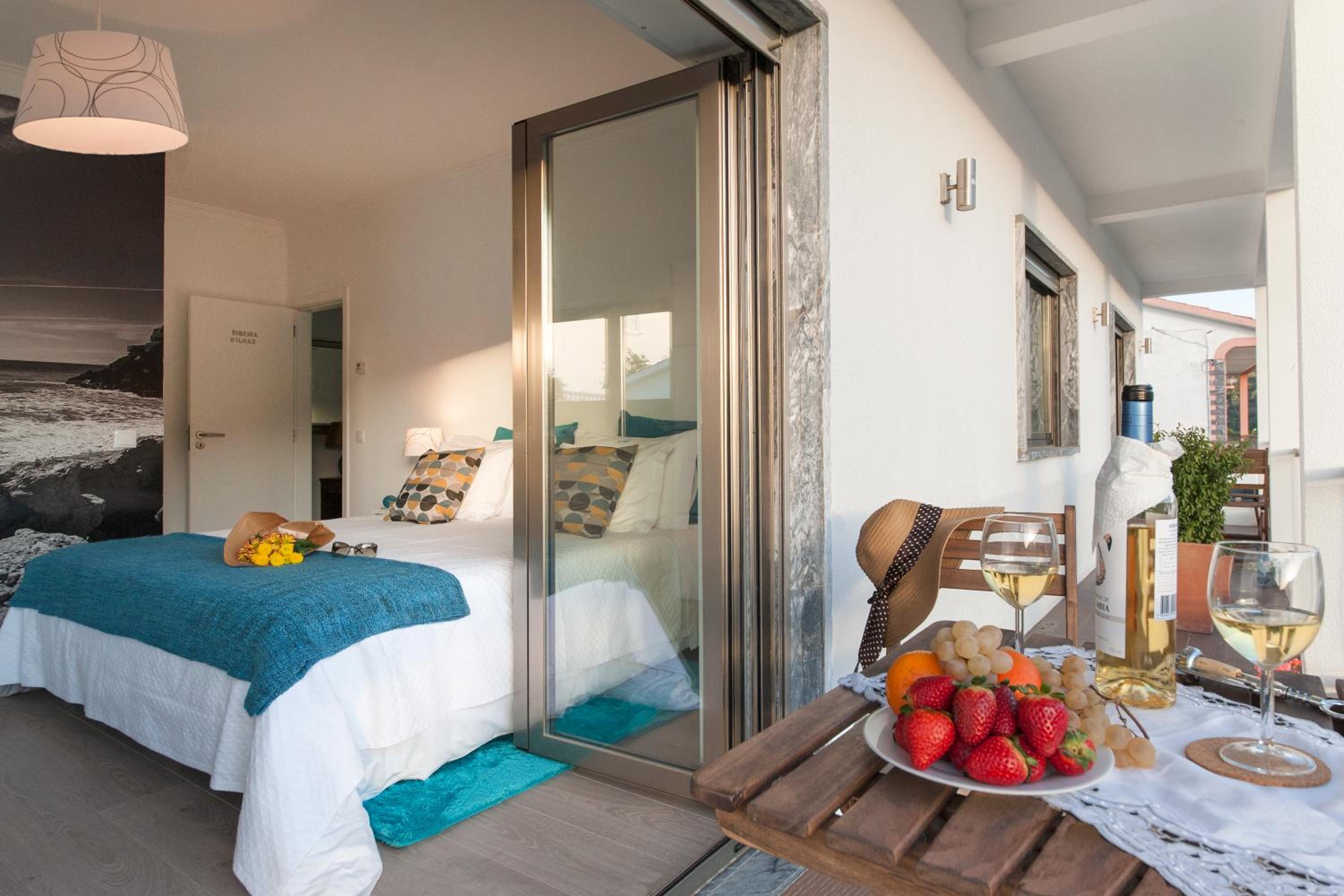 Beachouse - Surf, Bed & Breakfast