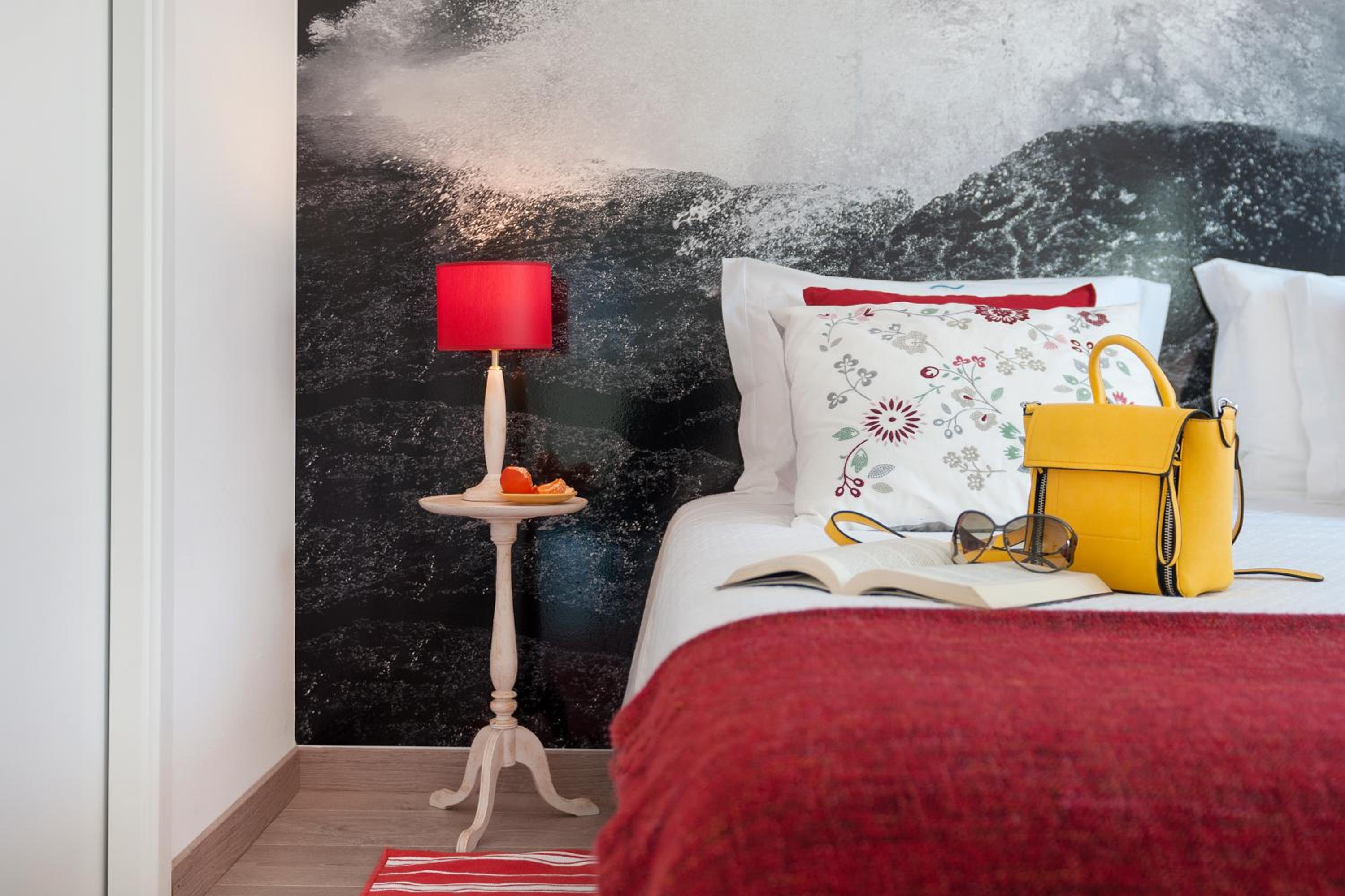 Beachouse - Surf, Bed & Breakfast