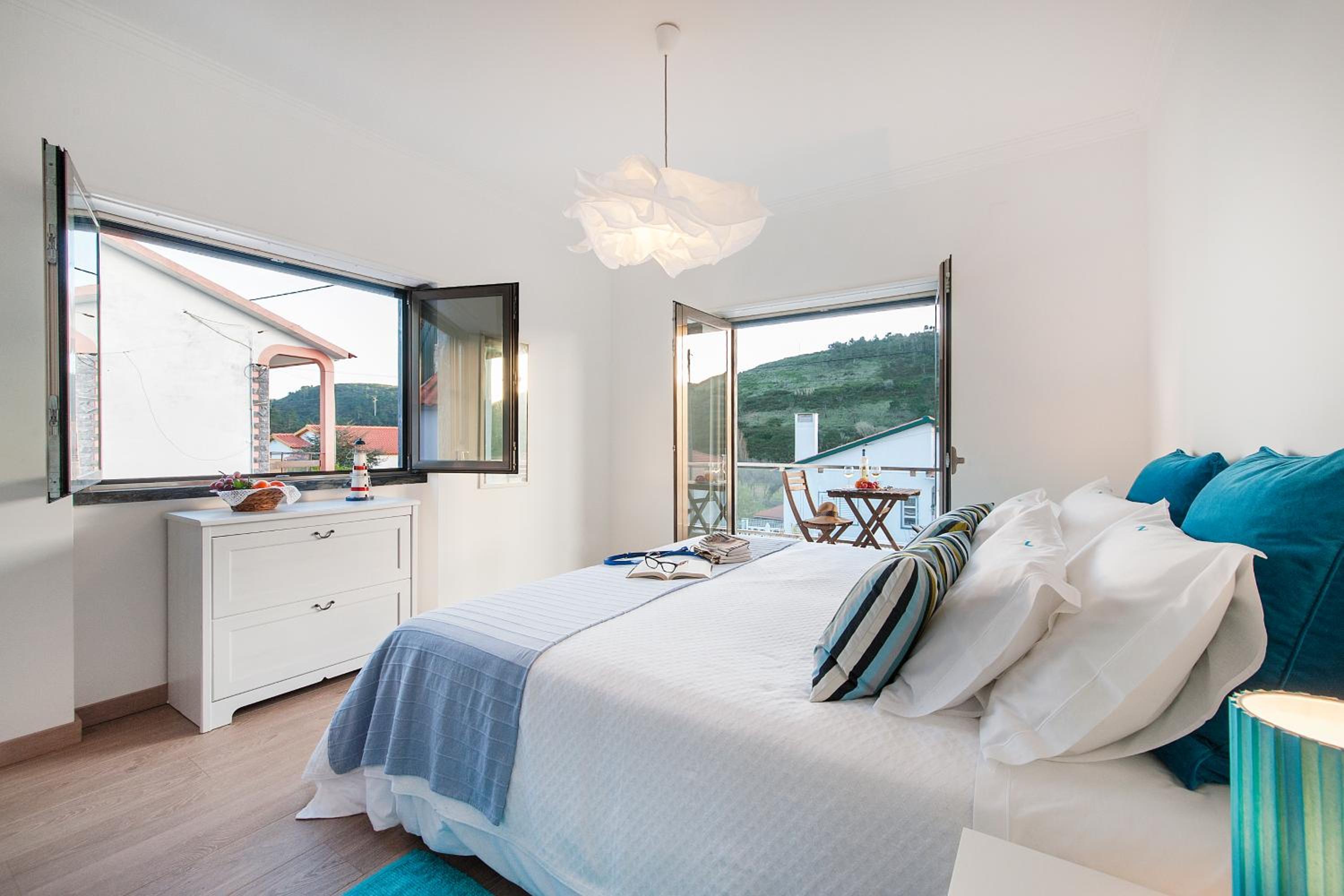Beachouse - Surf, Bed & Breakfast