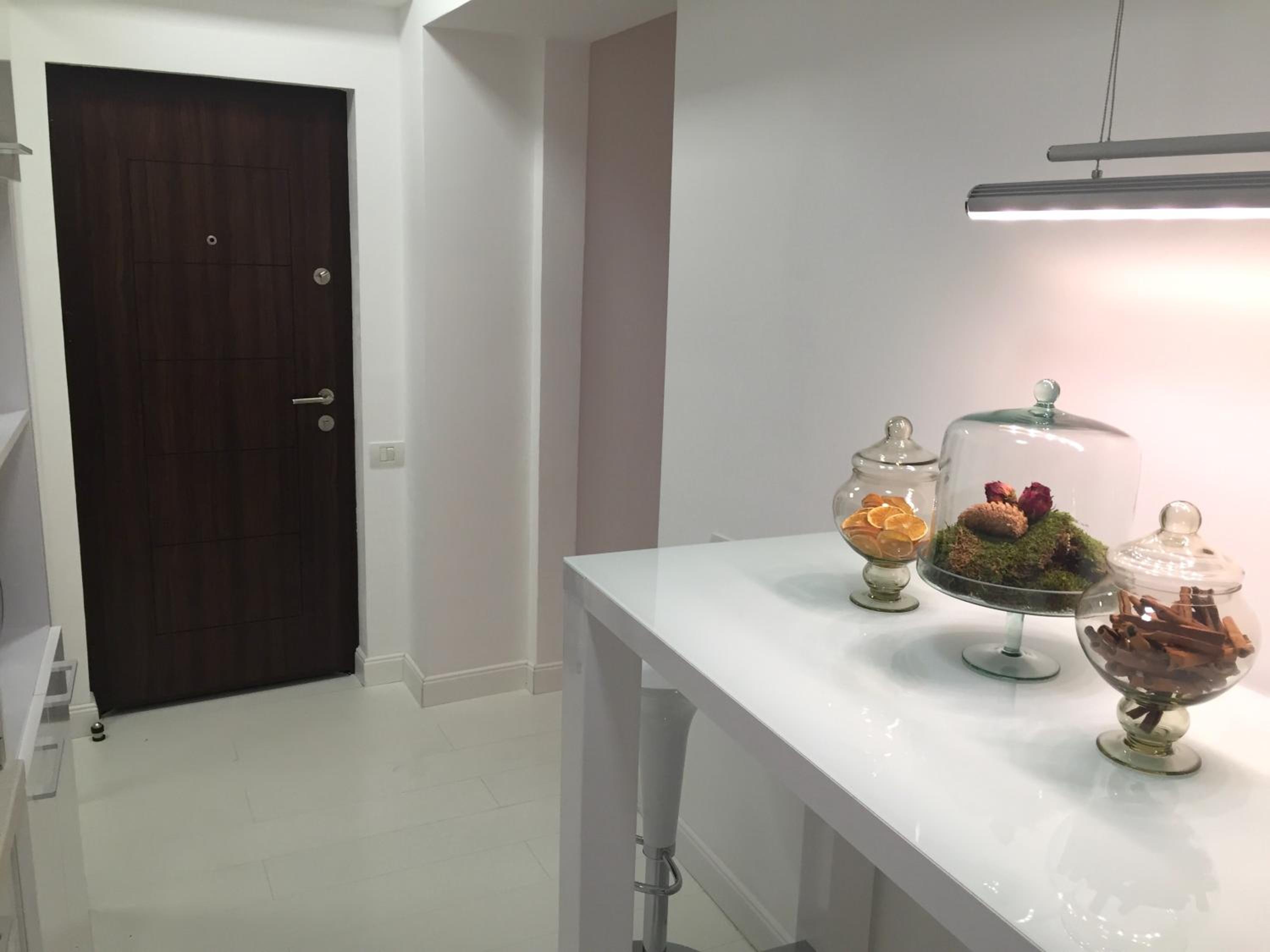 Metropole Apartments Romana Square