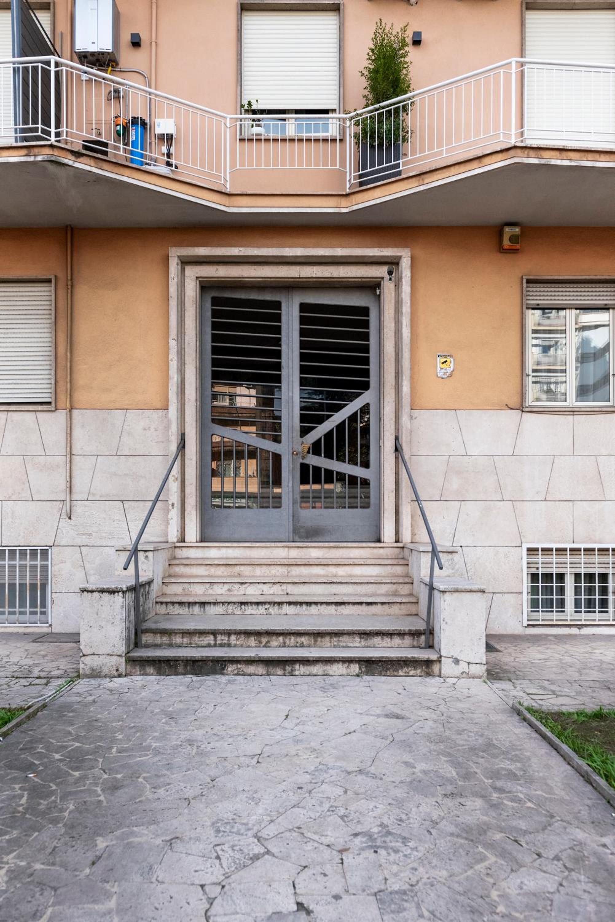 GoldStar apartments