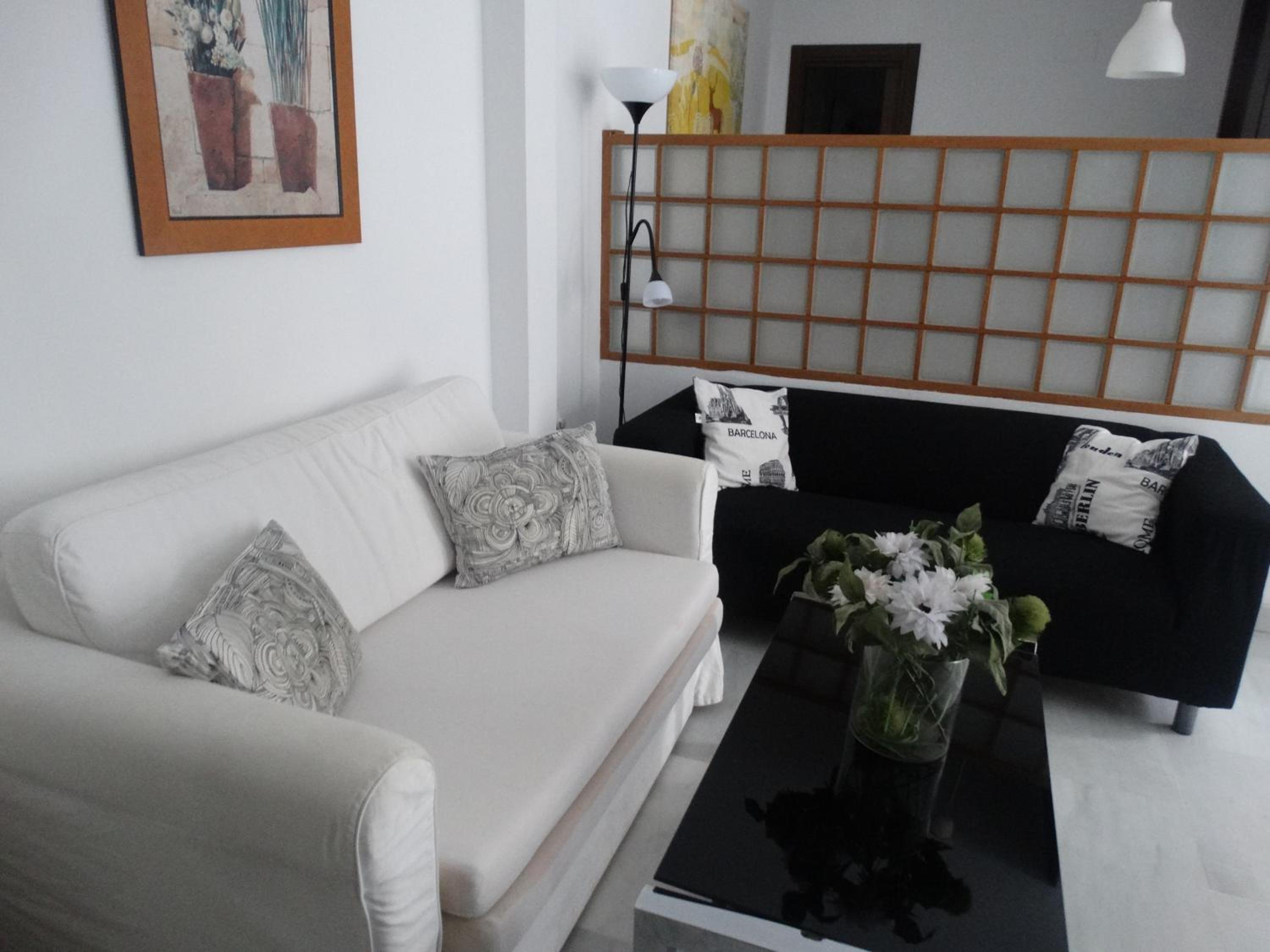 Málaga Apartamentos - Jinetes, 13