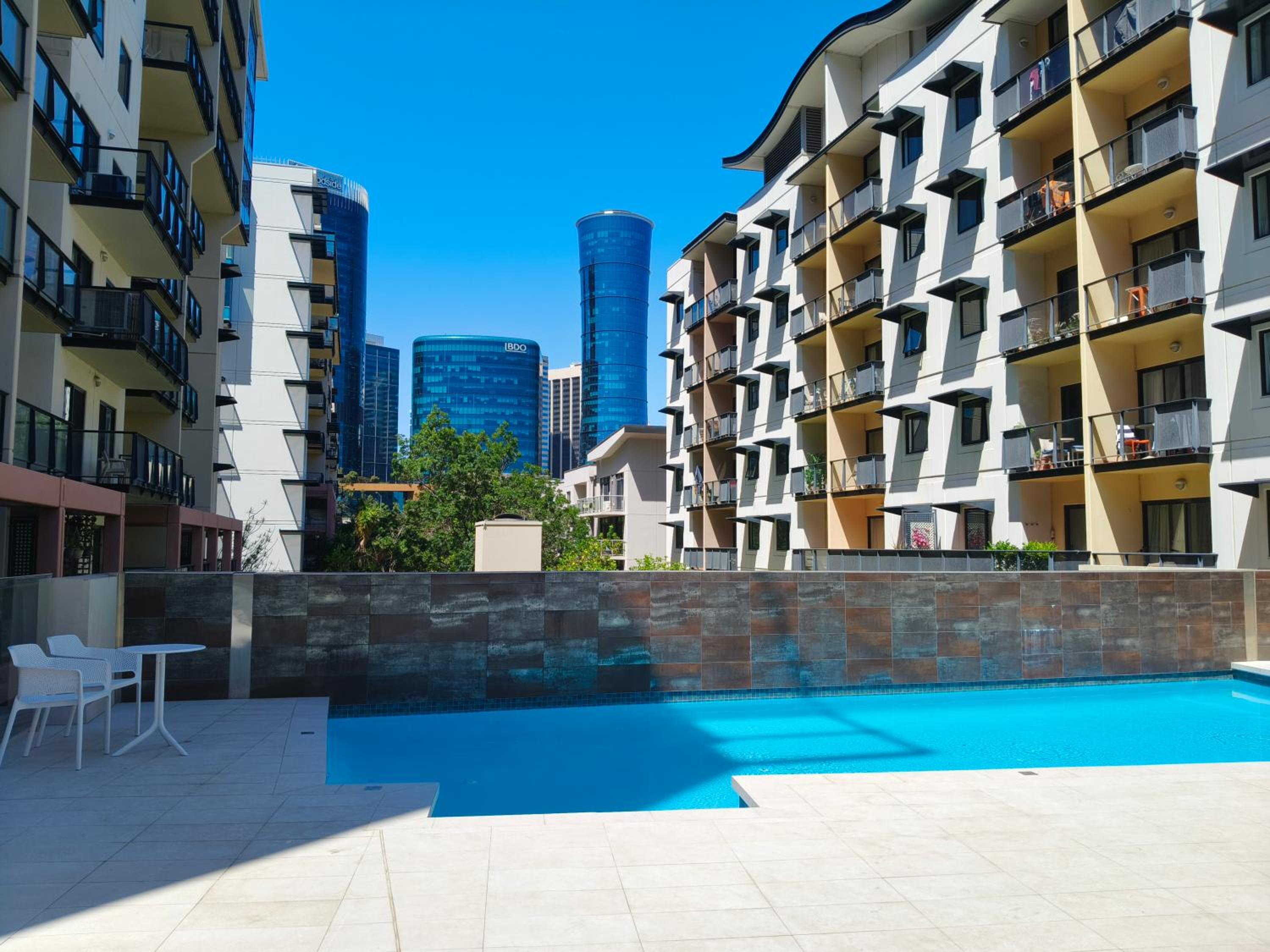 Resort-style living in Perth CBD - 2X2 Apt