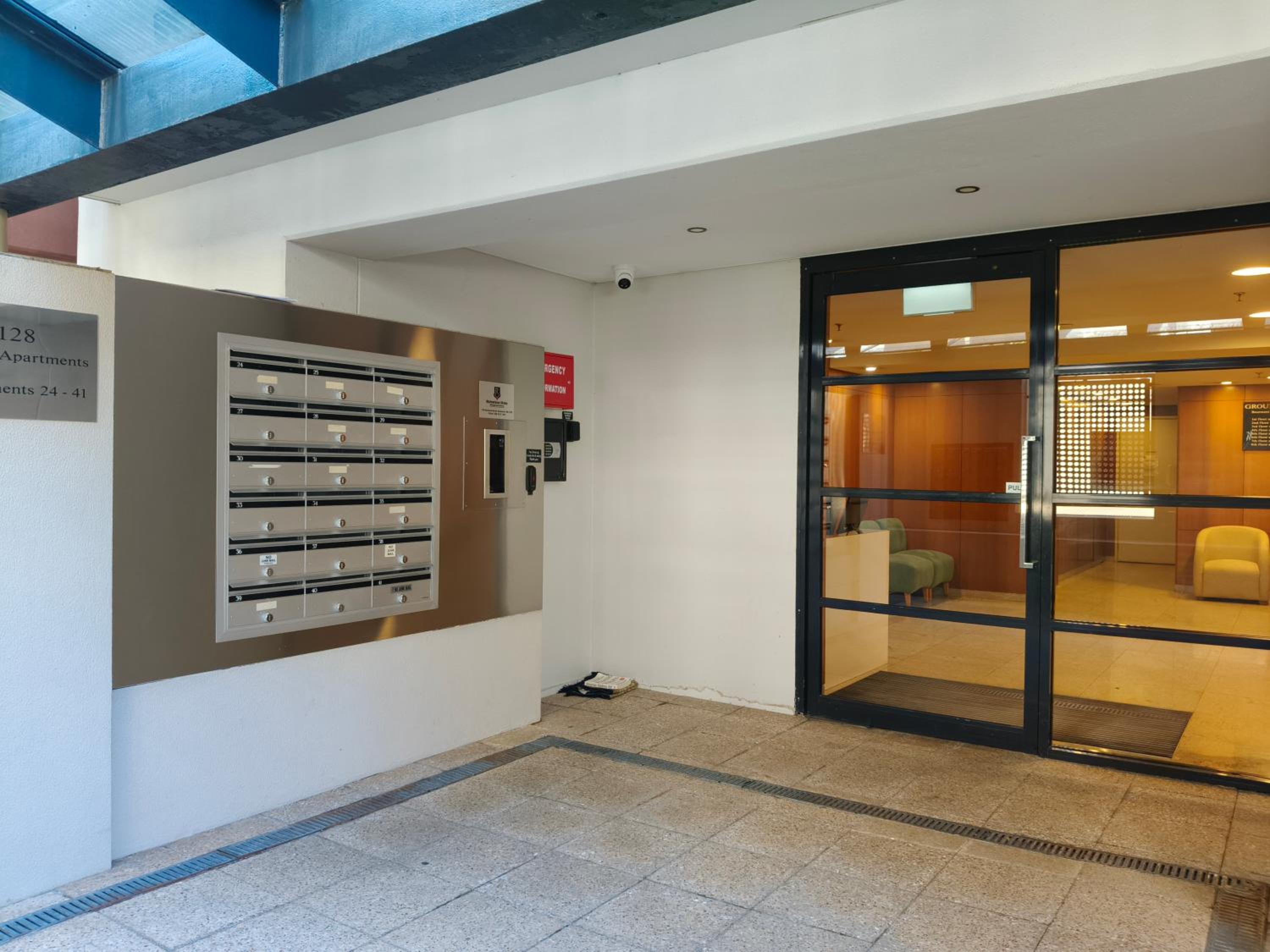 Resort-style living in Perth CBD - 2X2 Apt