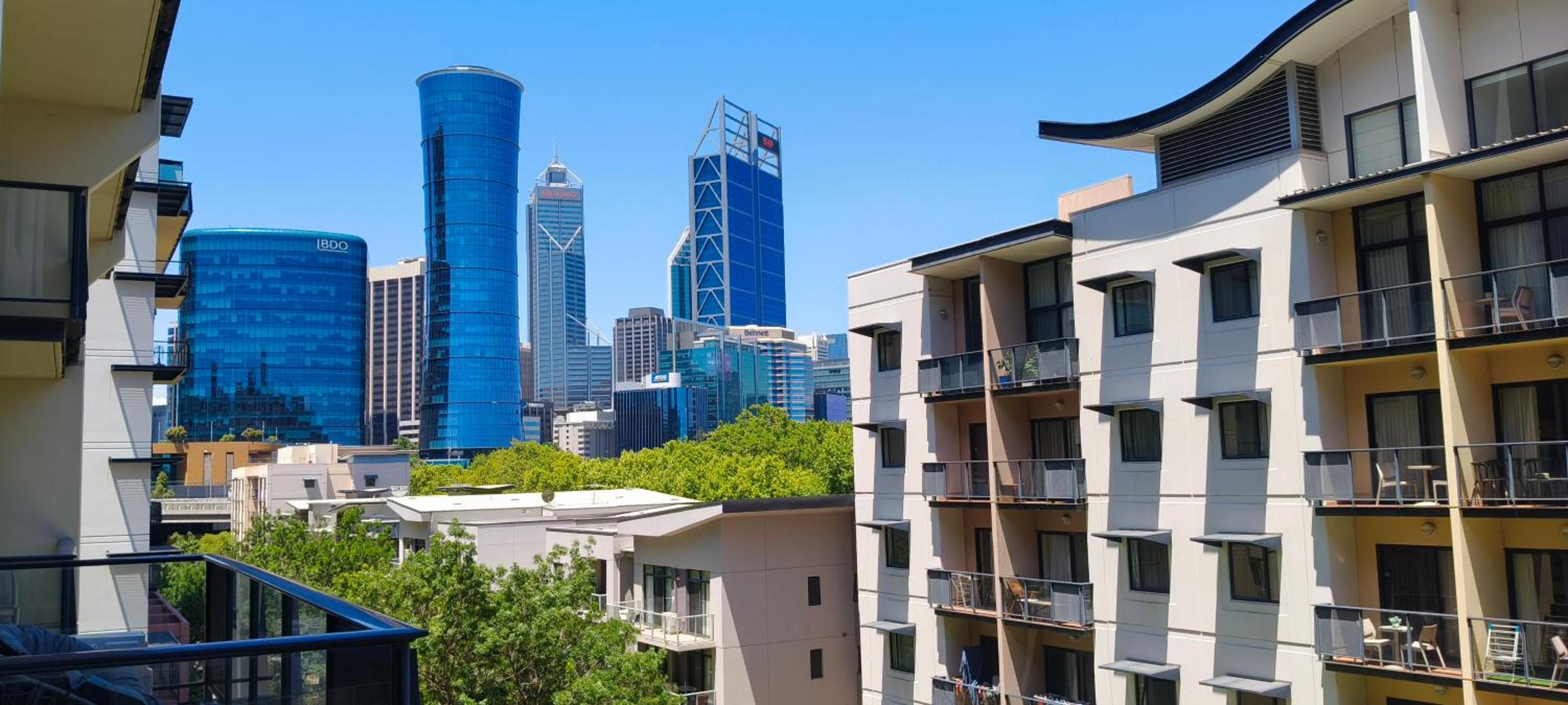 Resort-style living in Perth CBD - 2X2 Apt