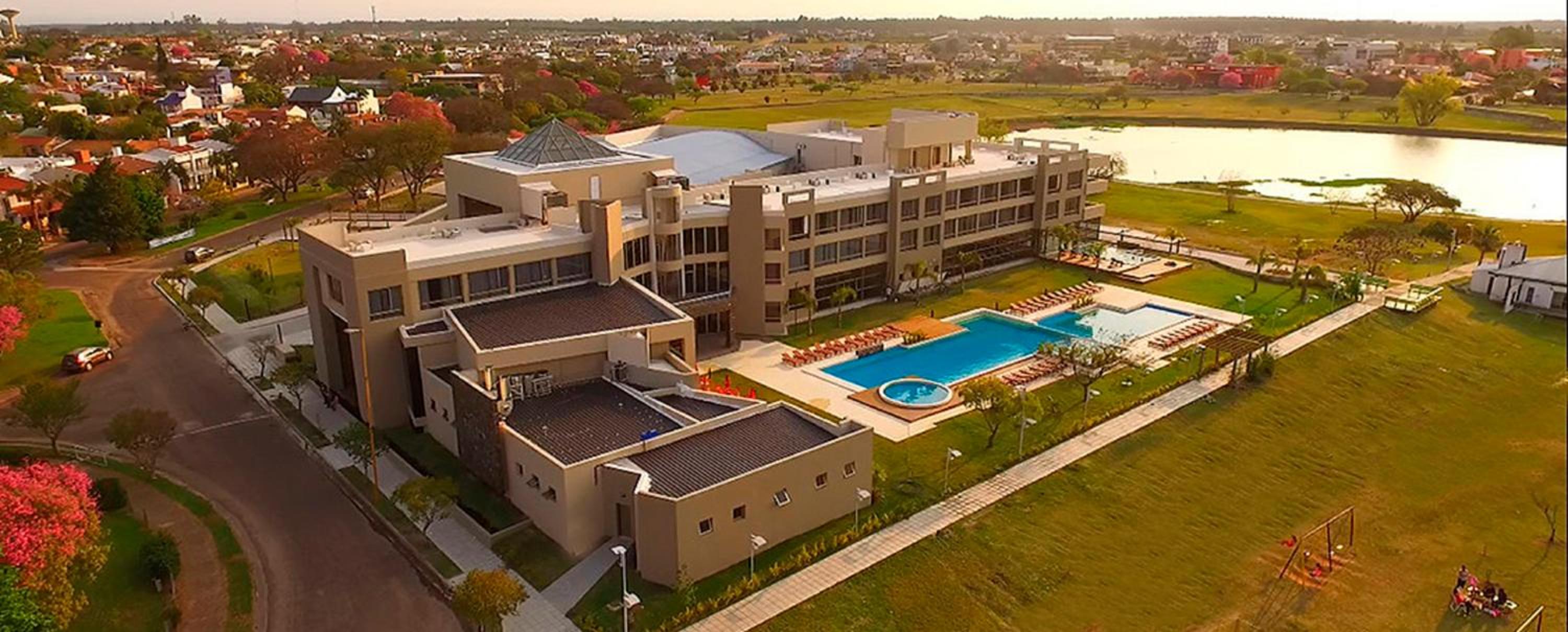 Arena Resort