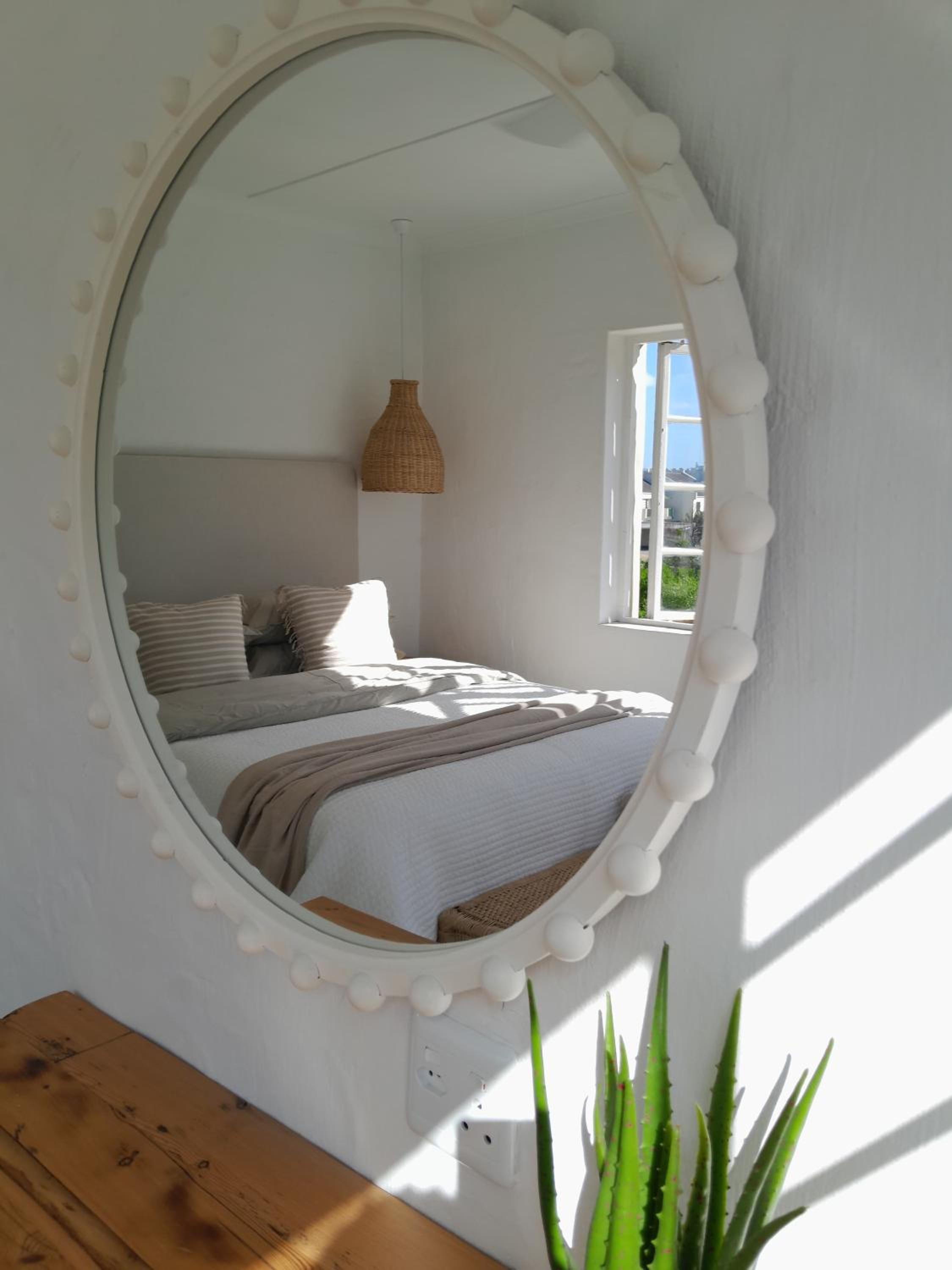 Ohana House - Unbeatable Location - Sea Views