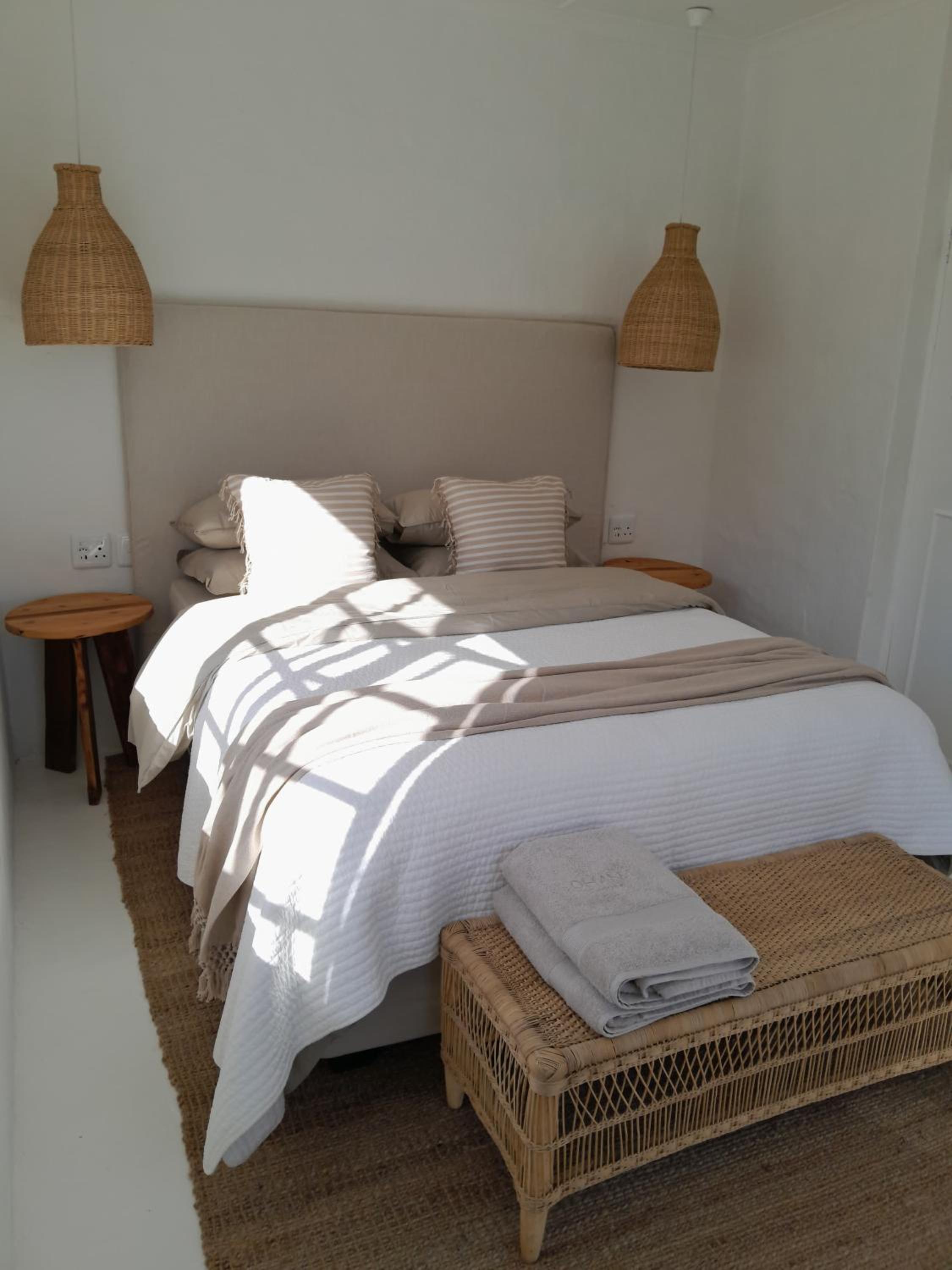 Ohana House - Unbeatable Location - Sea Views