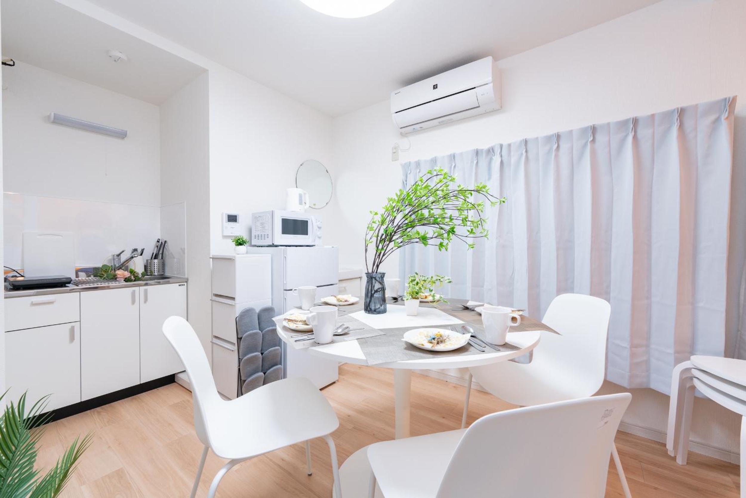 LEON RESORT HOTEL A 3rooms MAX8people 6min Shinjuku 11min Shibuya 12min walk Ikebukuro LEON RESORT IKEBUKURO traditional Japanese room 池袋 最大8名
