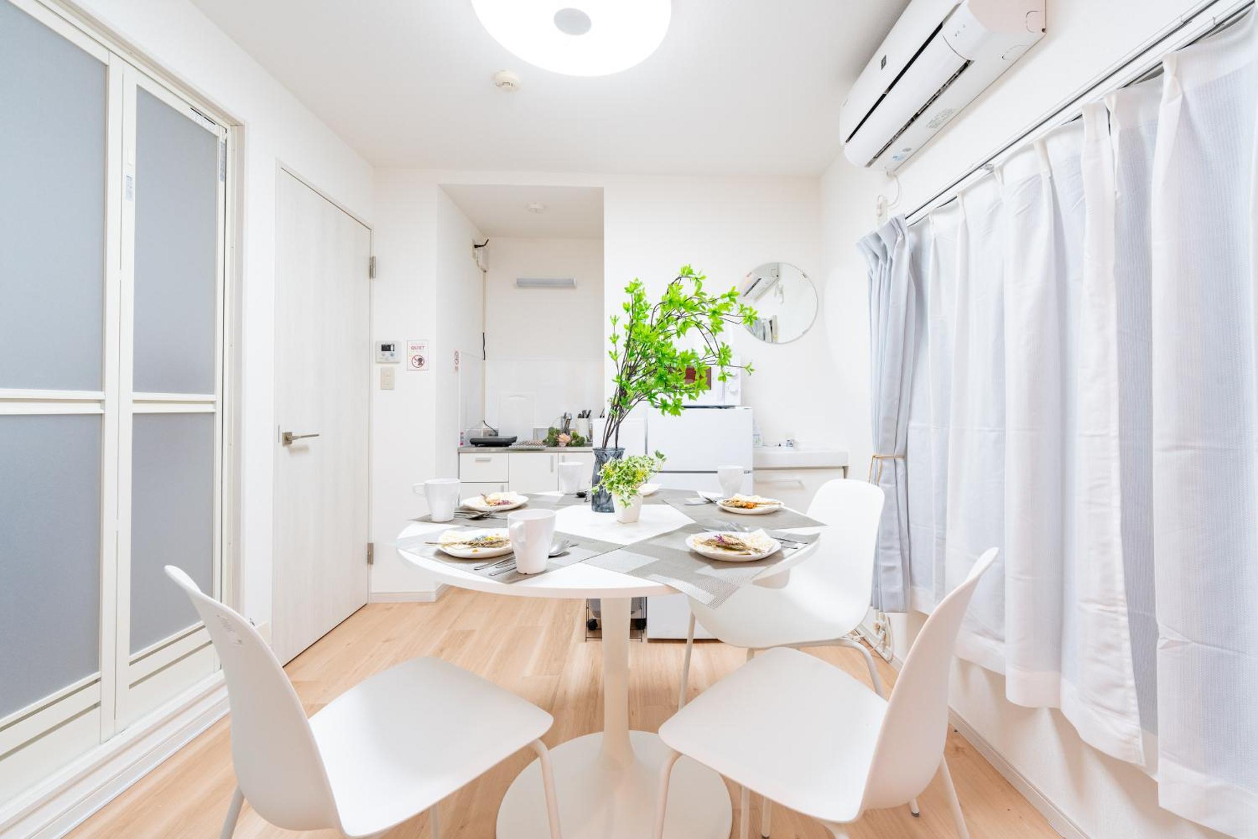 LEON RESORT HOTEL A 3rooms MAX8people 6min Shinjuku 11min Shibuya 12min walk Ikebukuro LEON RESORT IKEBUKURO traditional Japanese room 池袋 最大8名