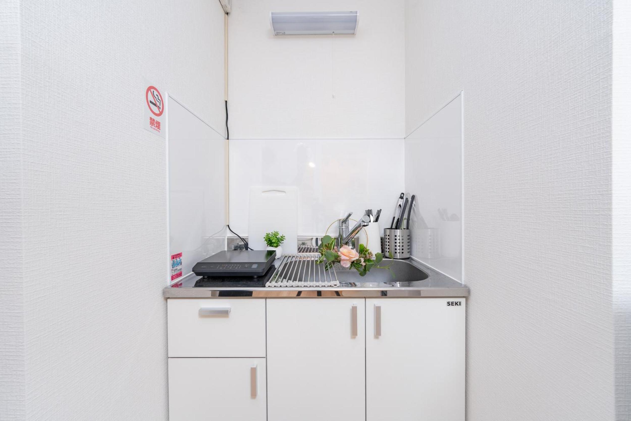 LEON RESORT HOTEL A 3rooms MAX8people 6min Shinjuku 11min Shibuya 12min walk Ikebukuro LEON RESORT IKEBUKURO traditional Japanese room 池袋 最大8名