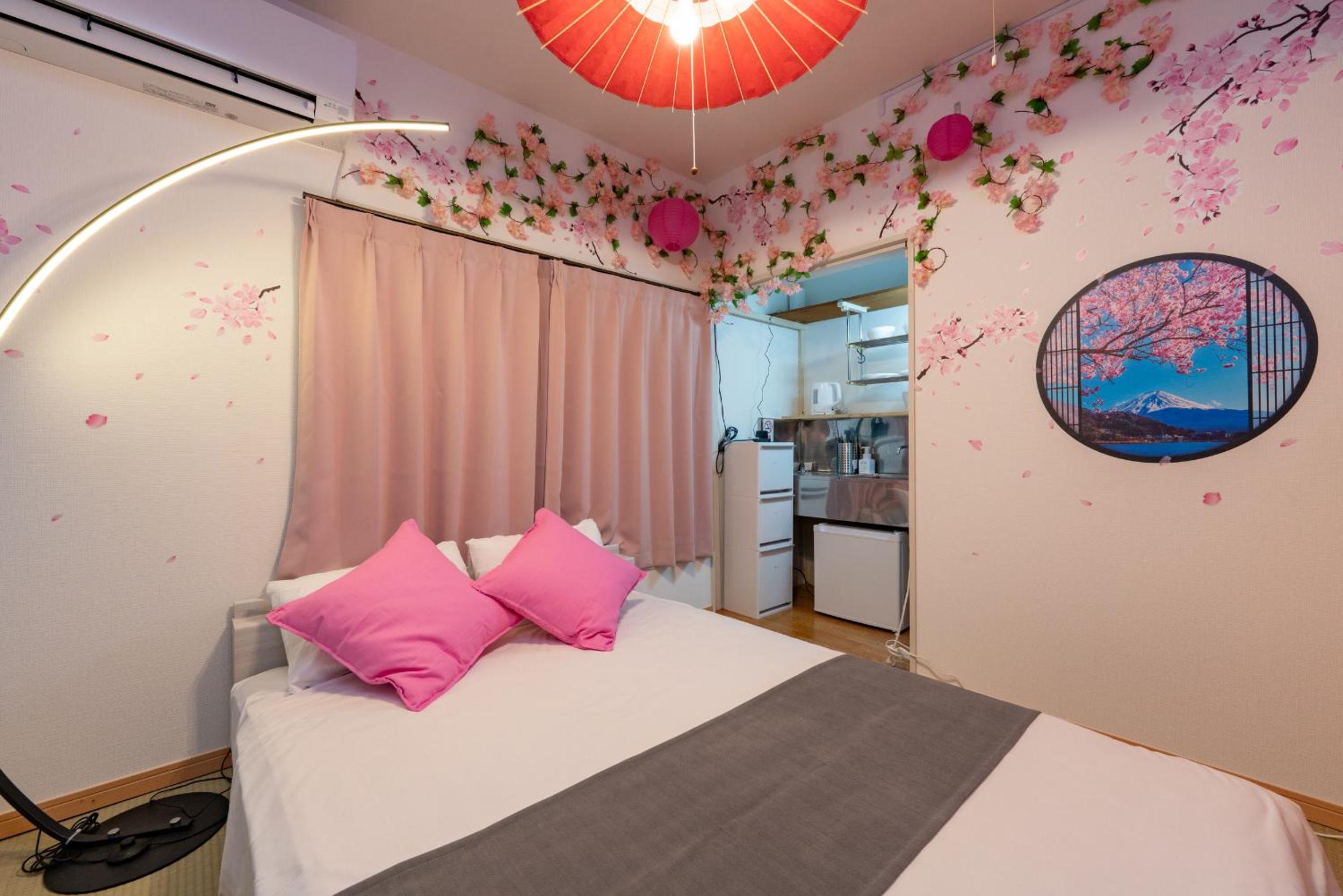 LEON RESORT HOTEL A 3rooms MAX8people 6min Shinjuku 11min Shibuya 12min walk Ikebukuro LEON RESORT IKEBUKURO traditional Japanese room 池袋 最大8名