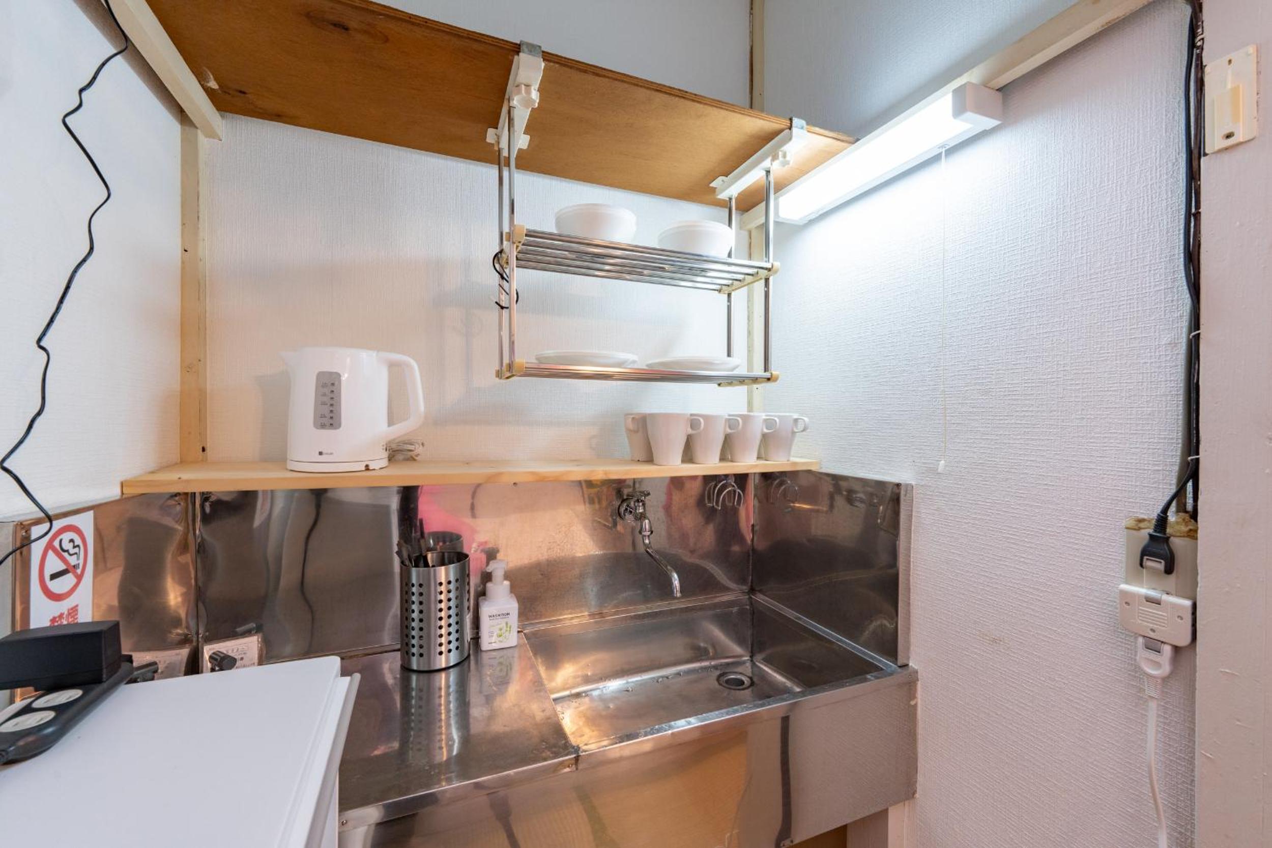 LEON RESORT HOTEL A 3rooms MAX8people 6min Shinjuku 11min Shibuya 12min walk Ikebukuro LEON RESORT IKEBUKURO traditional Japanese room 池袋 最大8名