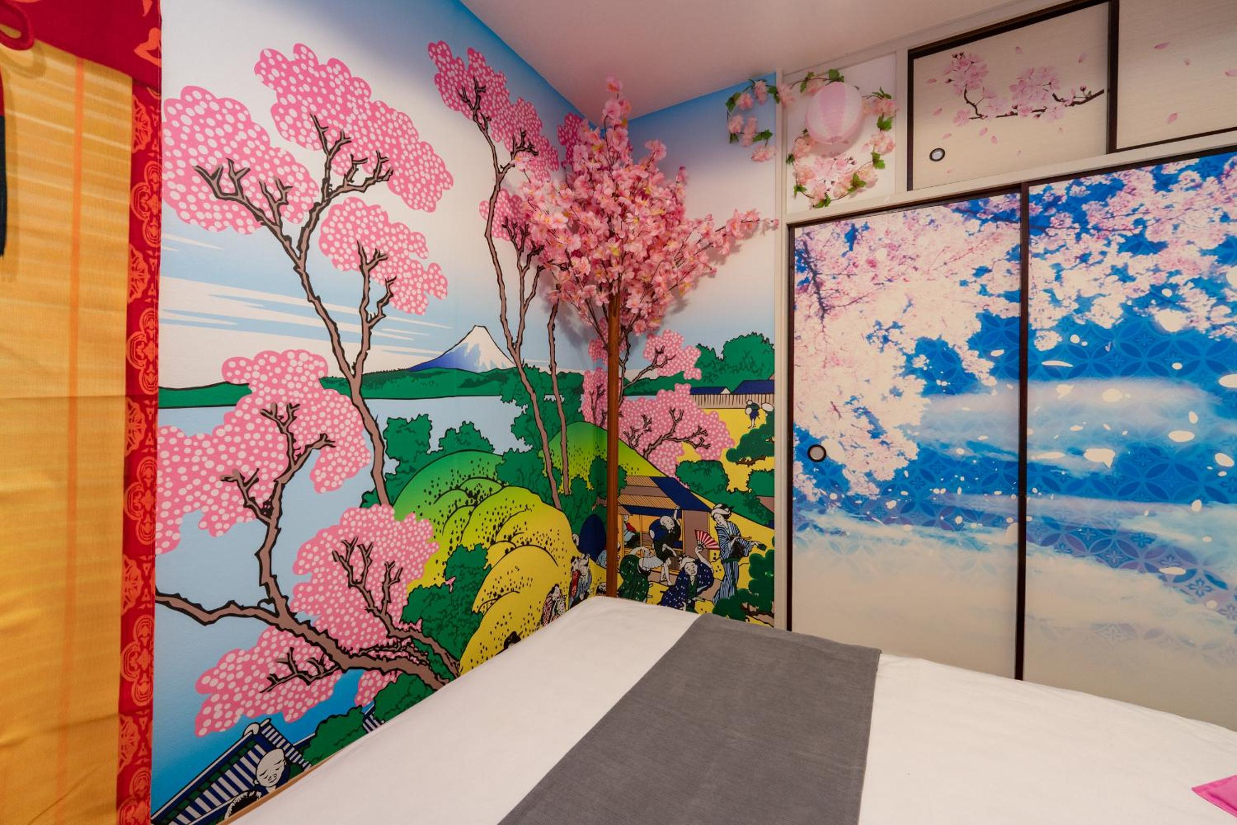 LEON RESORT HOTEL A 3rooms MAX8people 6min Shinjuku 11min Shibuya 12min walk Ikebukuro LEON RESORT IKEBUKURO traditional Japanese room 池袋 最大8名