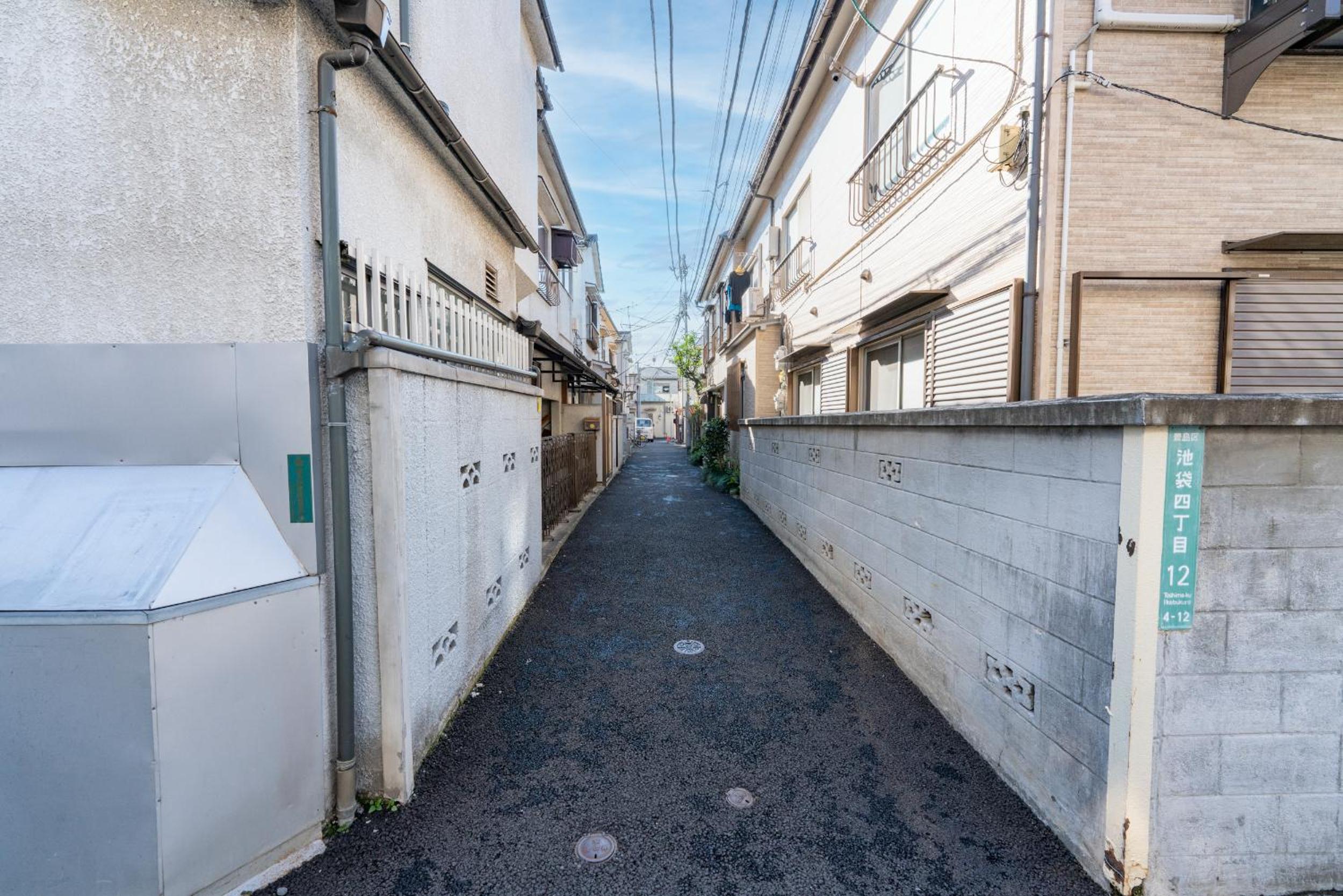 LEON RESORT HOTEL A 3rooms MAX8people 6min Shinjuku 11min Shibuya 12min walk Ikebukuro LEON RESORT IKEBUKURO traditional Japanese room 池袋 最大8名