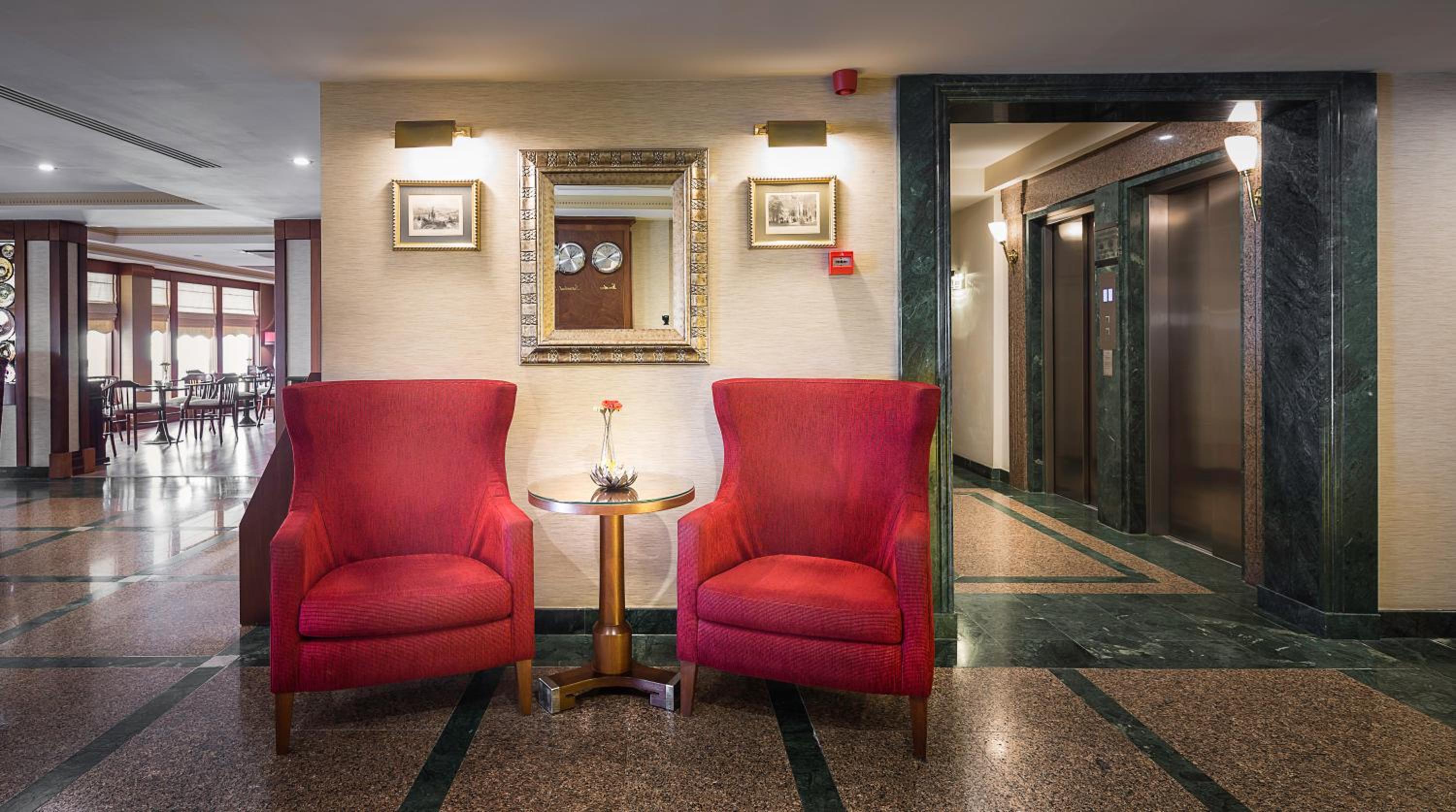 Titanic Comfort Sisli - Image 38