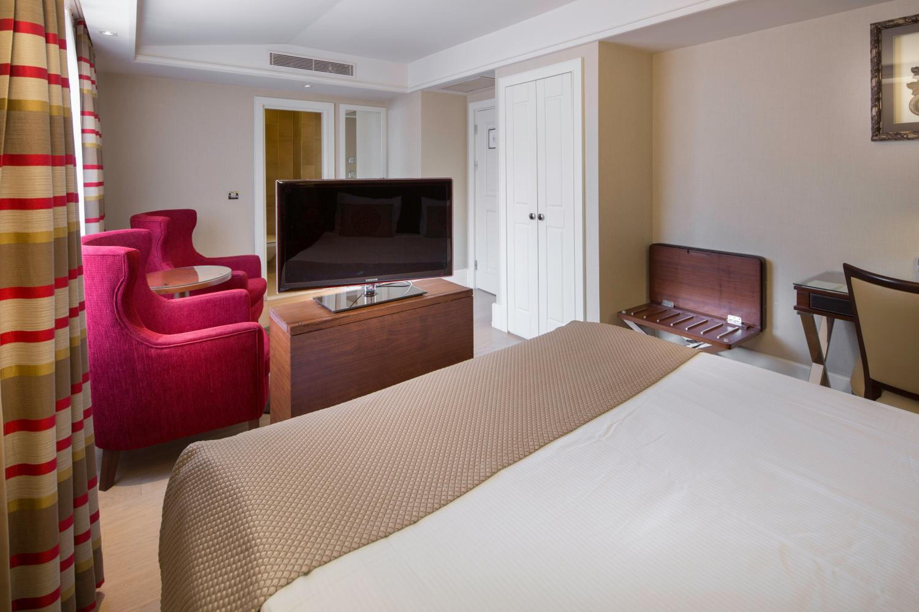 Titanic Comfort Sisli - Image 41