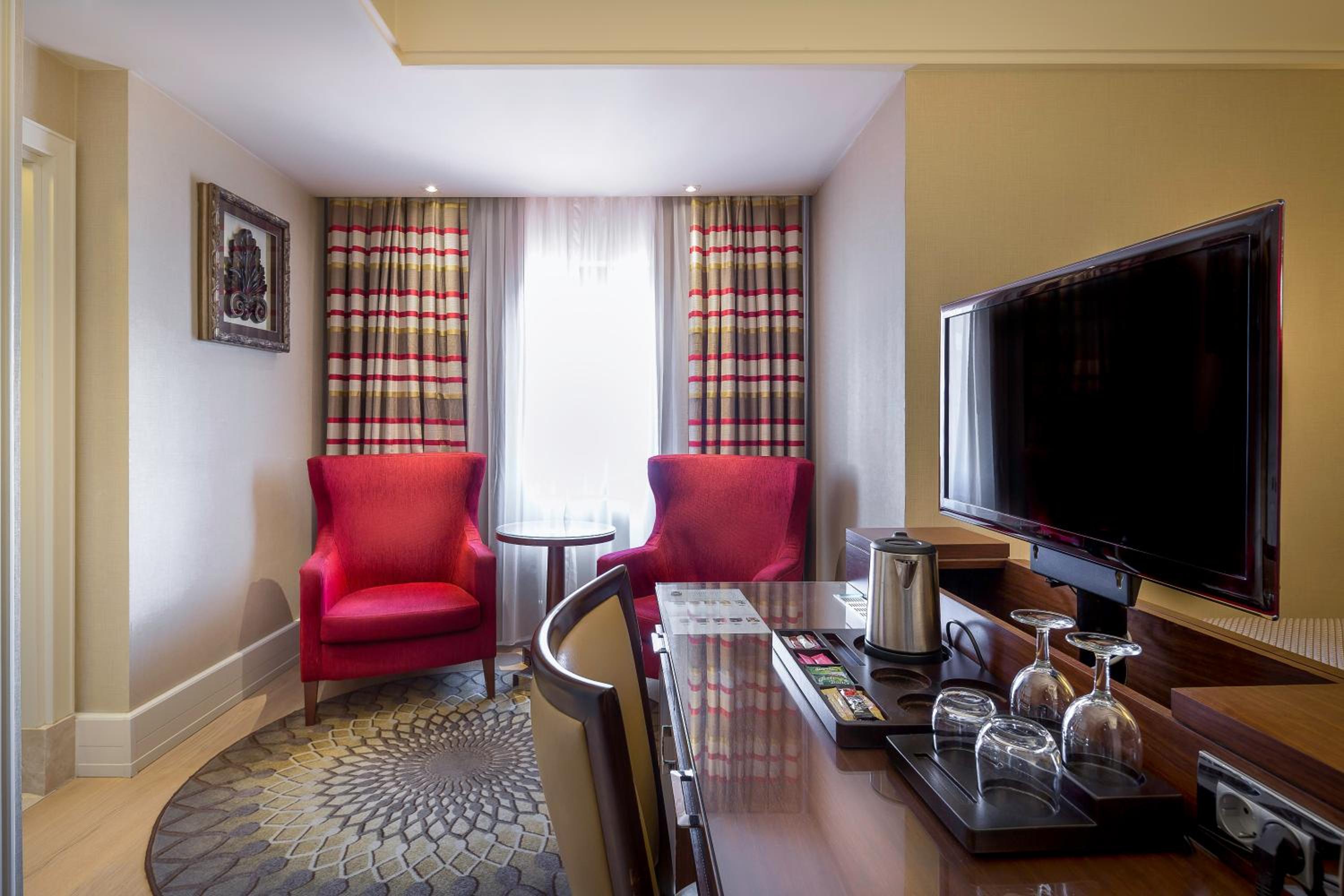 Titanic Comfort Sisli - Image 18