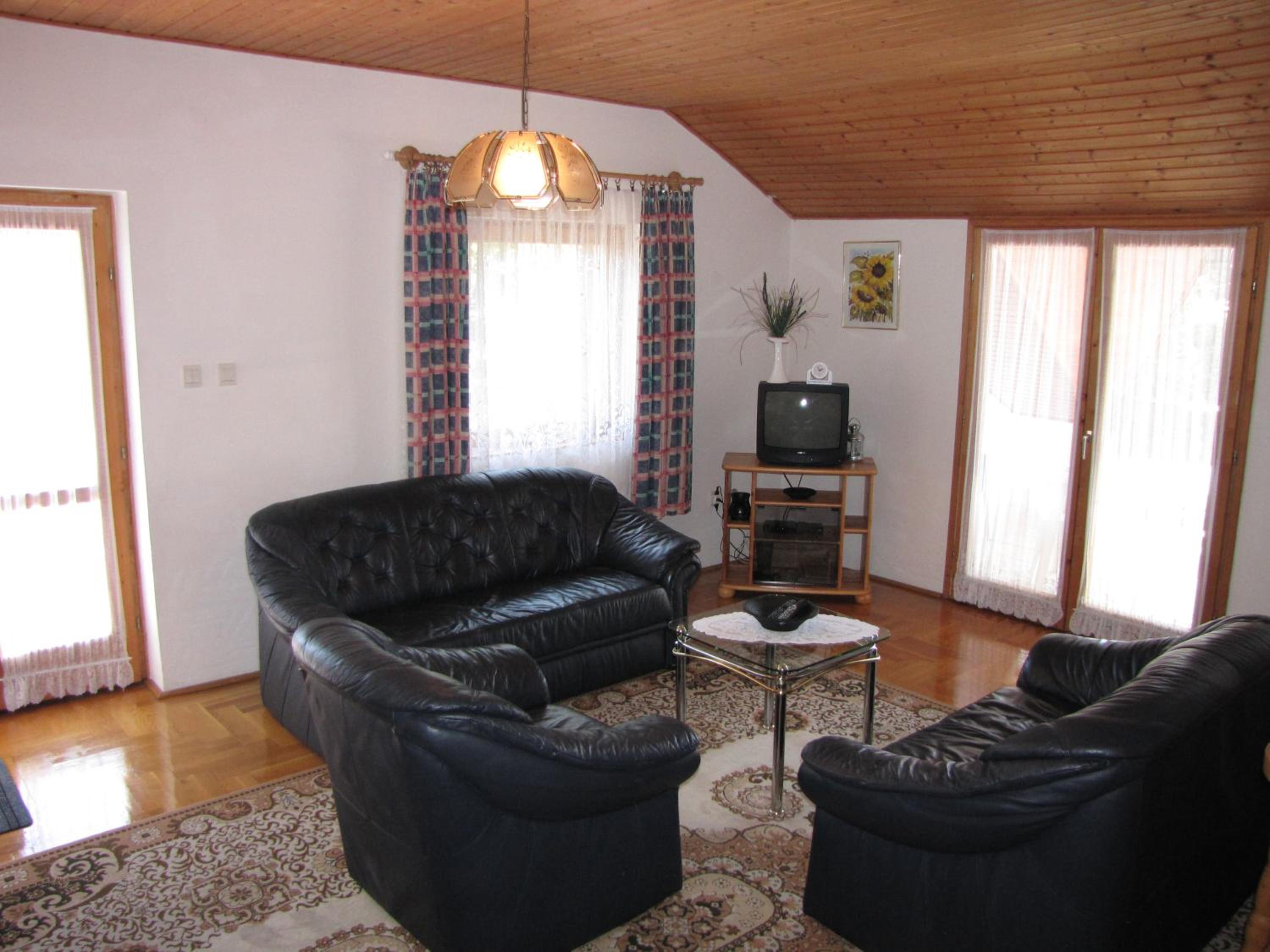 Schmidt apartment