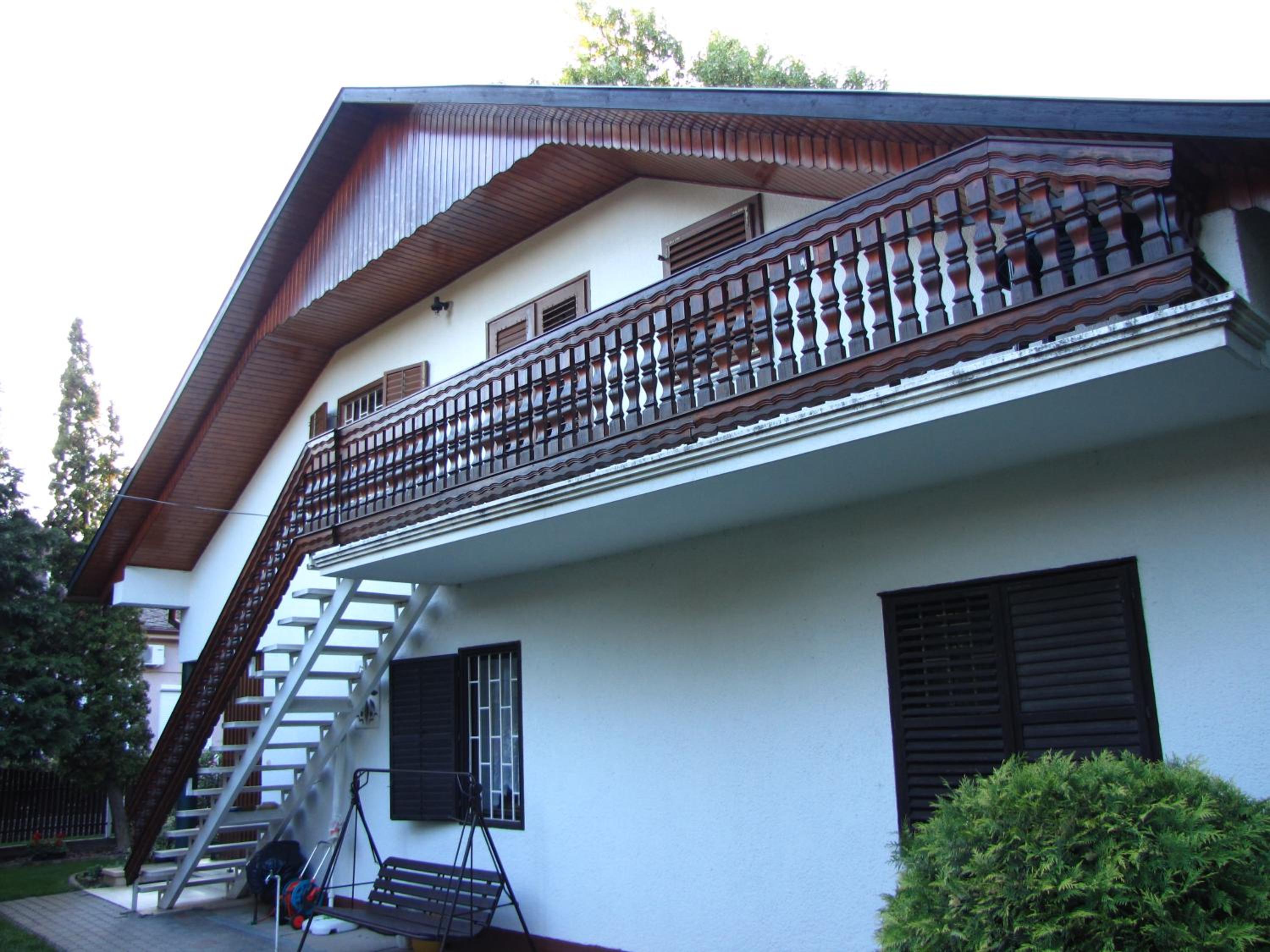 Schmidt apartment