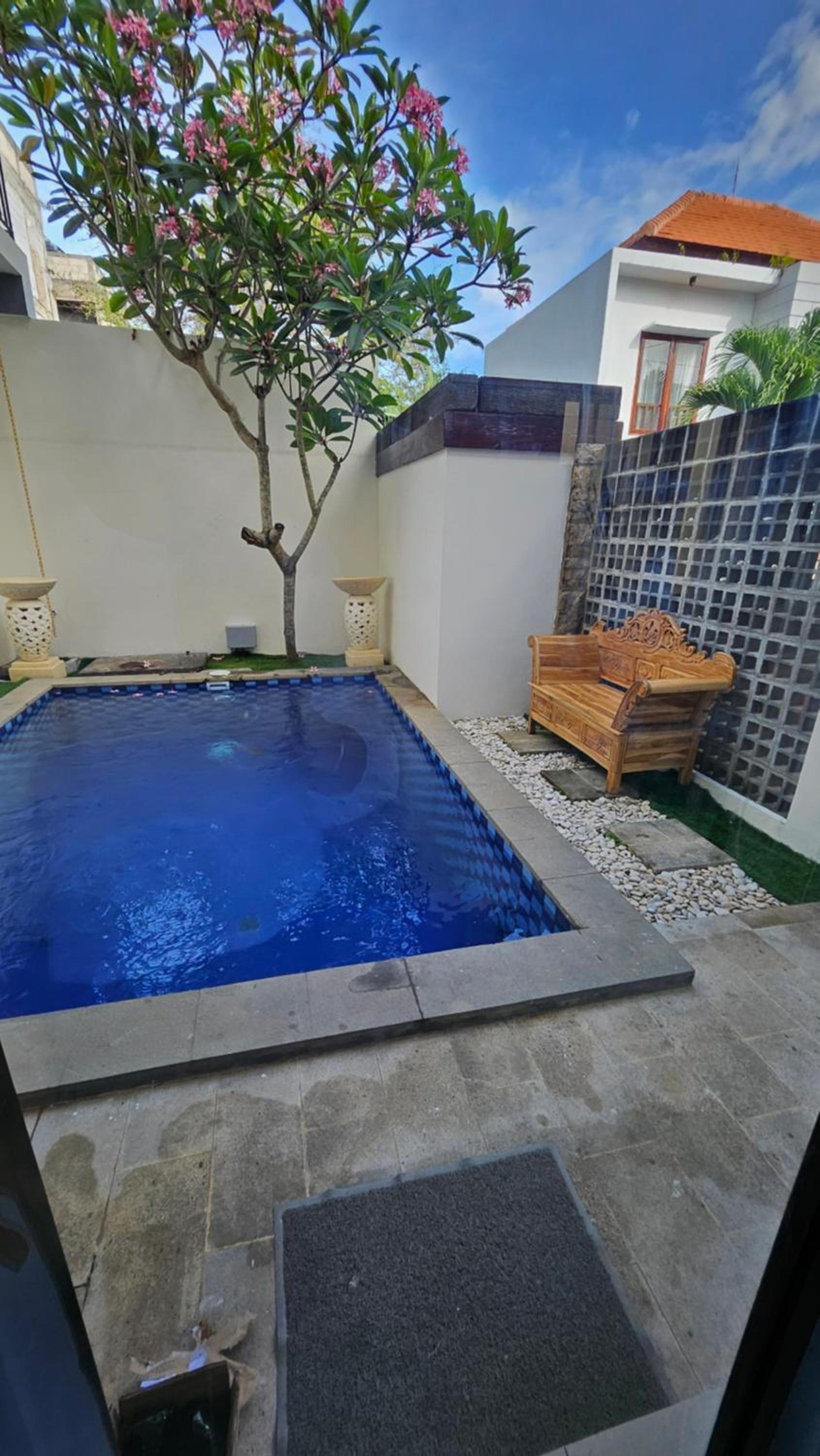 CASA DEMARA - Walking Distance to Top Dining & Nearby Beach Access