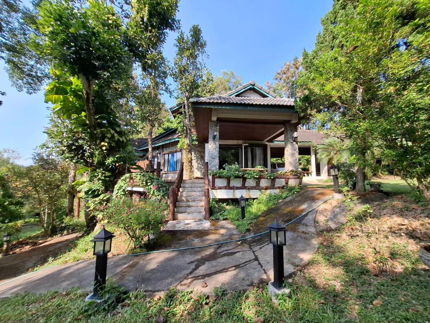 Balmy Hideout Cafe & Homestay