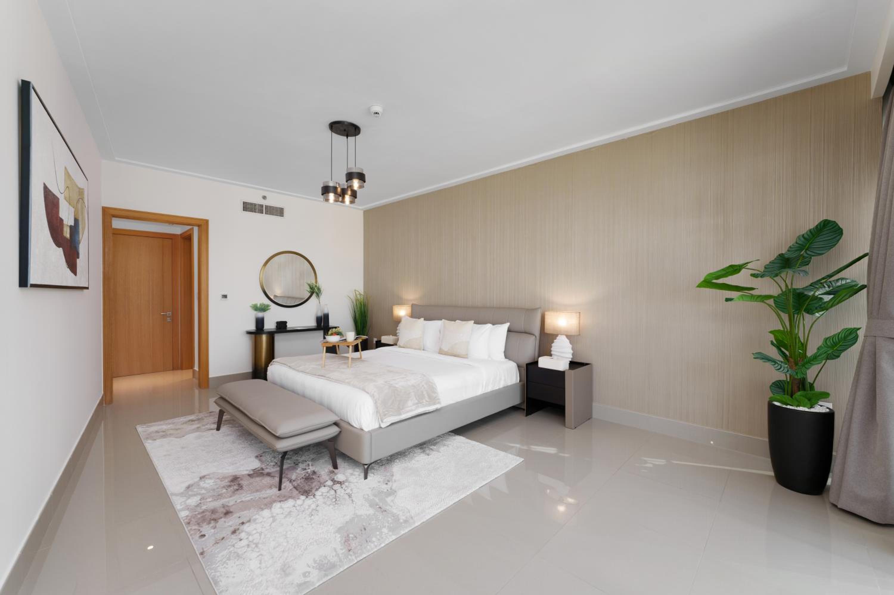 Maison Privee - Ultimate Living with Front-Row Views of Burj Khalifa & Dubai Fountains