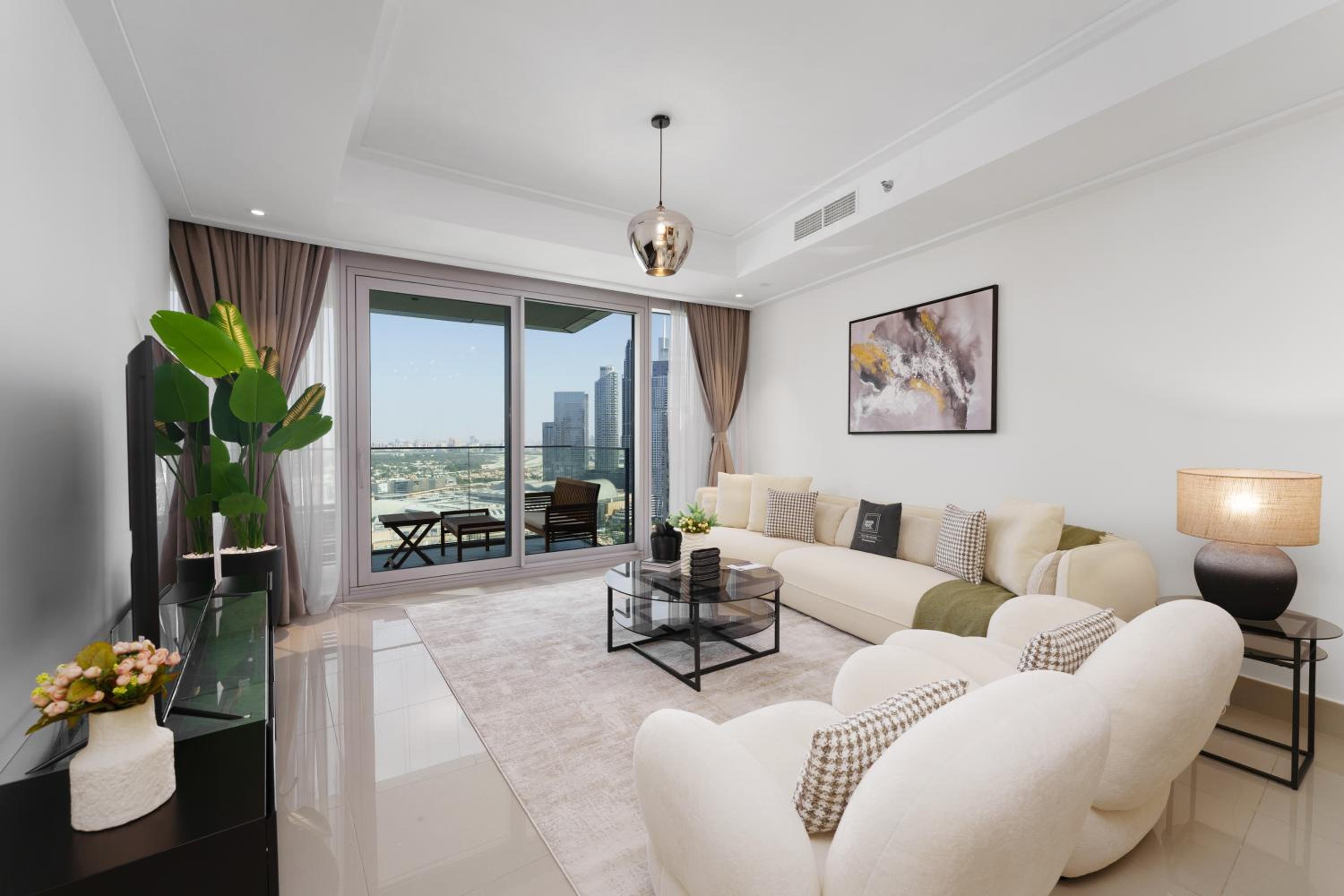 Maison Privee - Ultimate Living with Front-Row Views of Burj Khalifa & Dubai Fountains