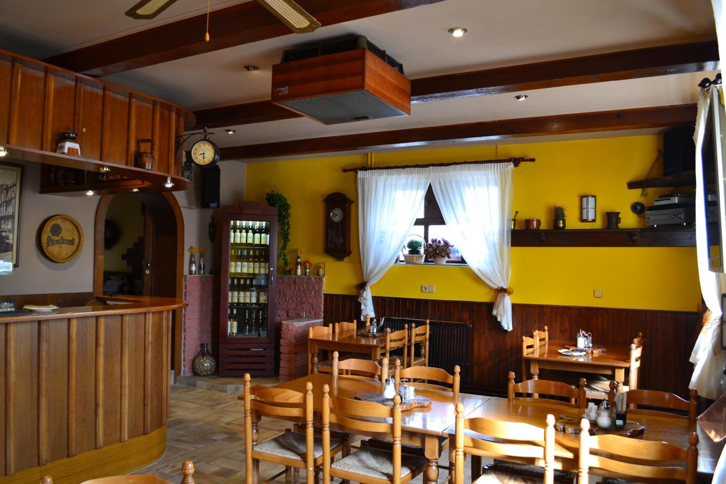 Penzion, Restaurace Jaro Věšín Brdy