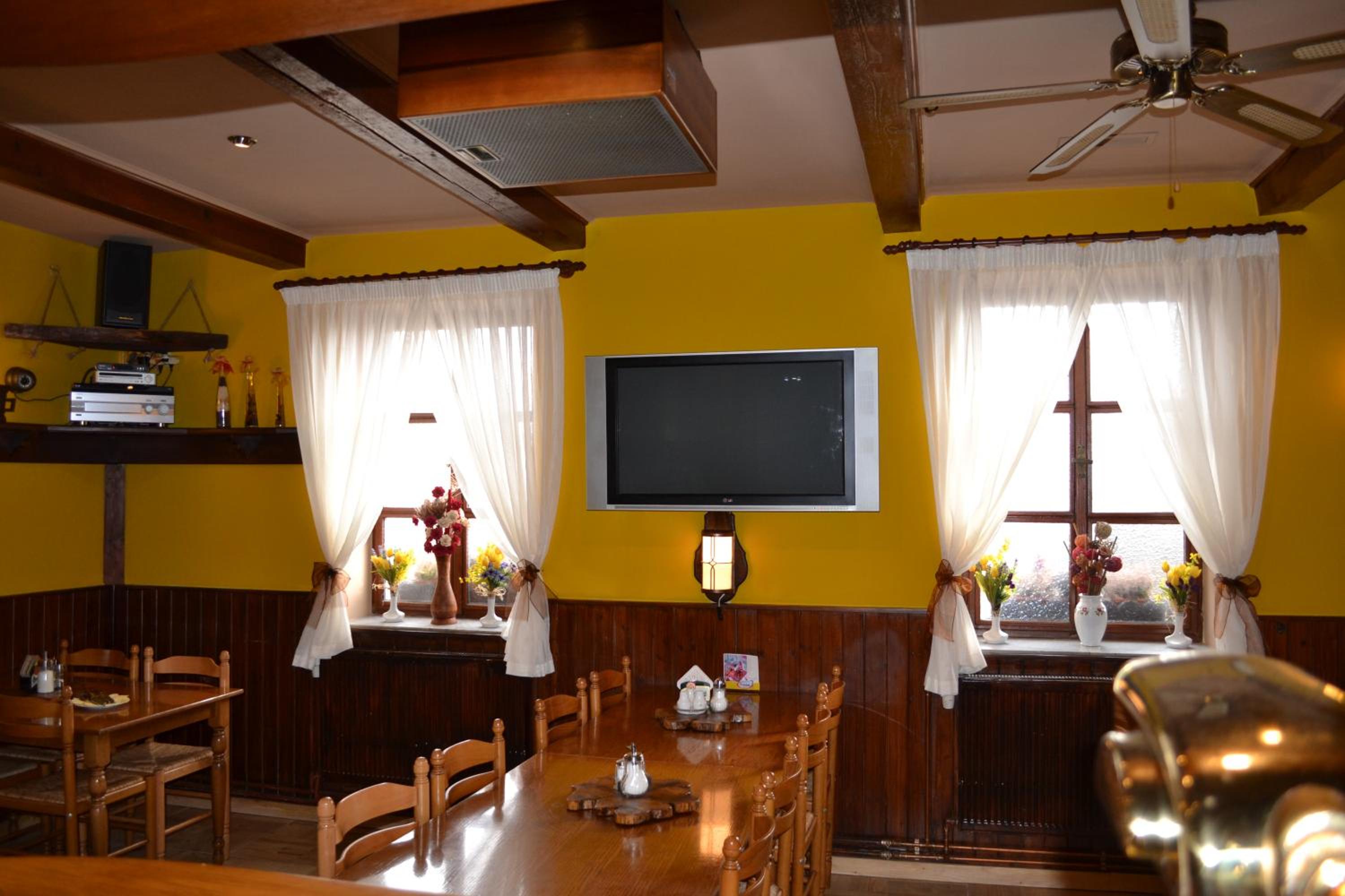 Penzion, Restaurace Jaro Věšín Brdy