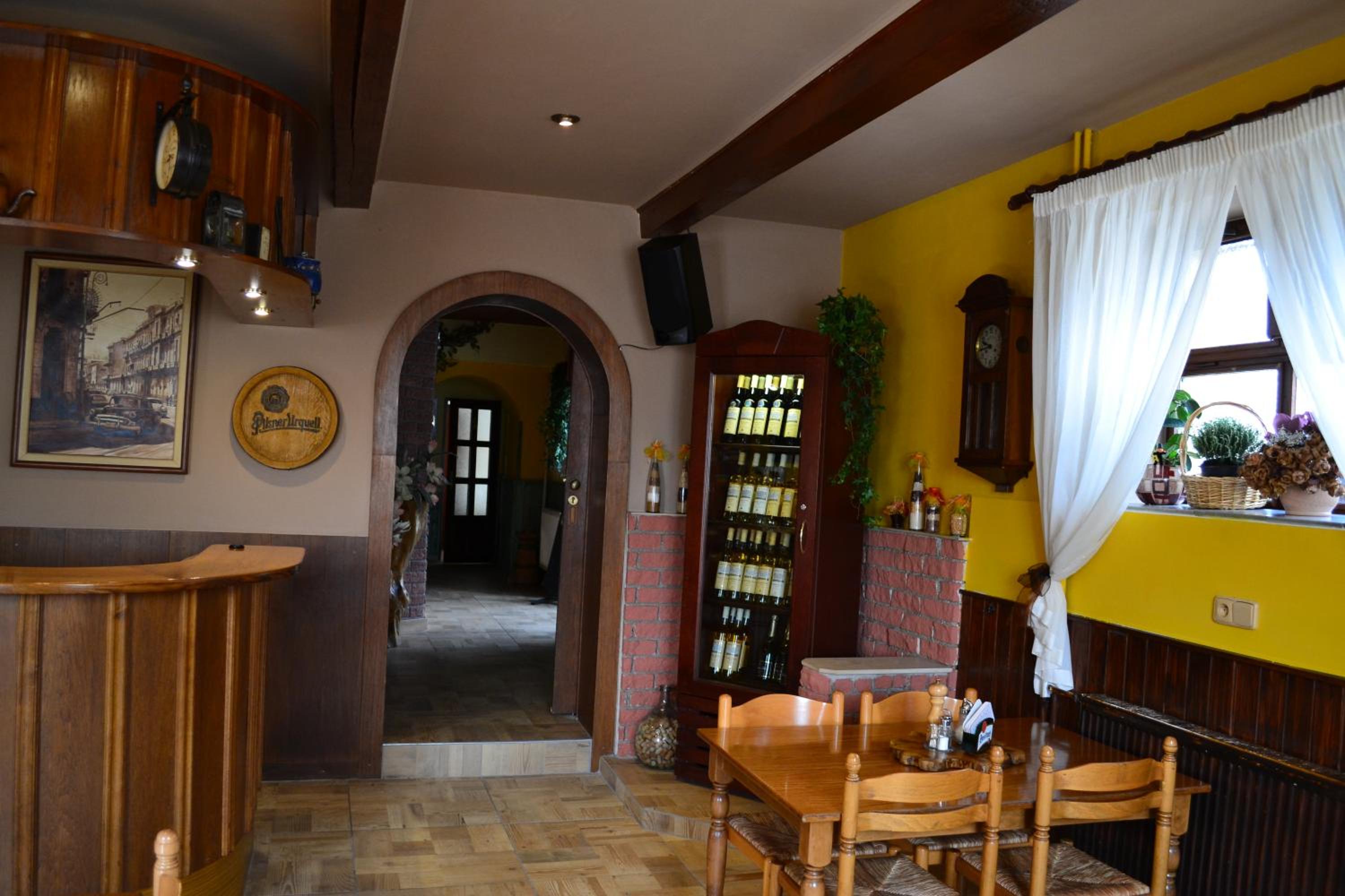 Penzion, Restaurace Jaro Věšín Brdy