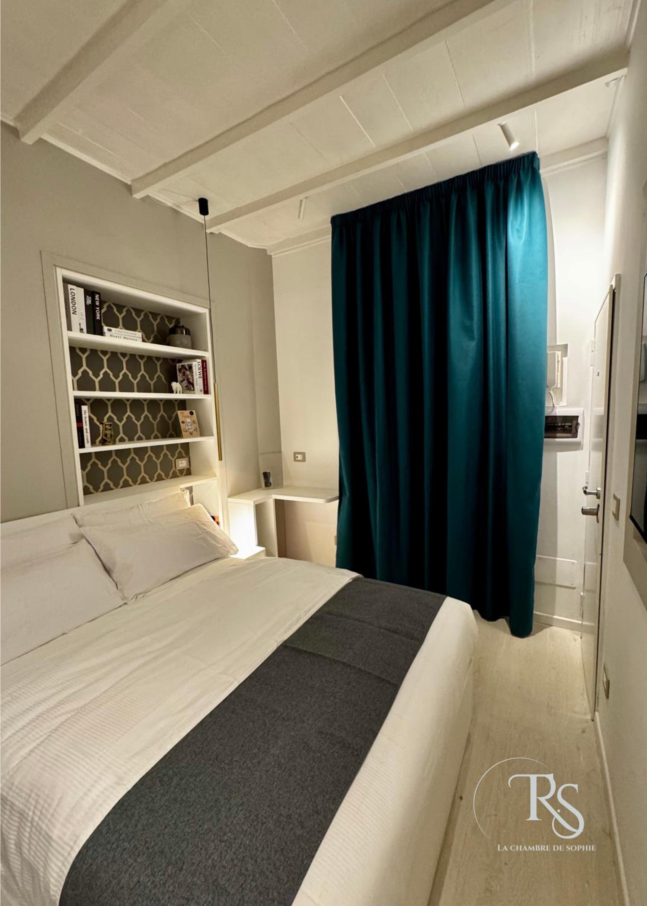 Ponte Milvio Suite & Parking- La Chambre de Sophie