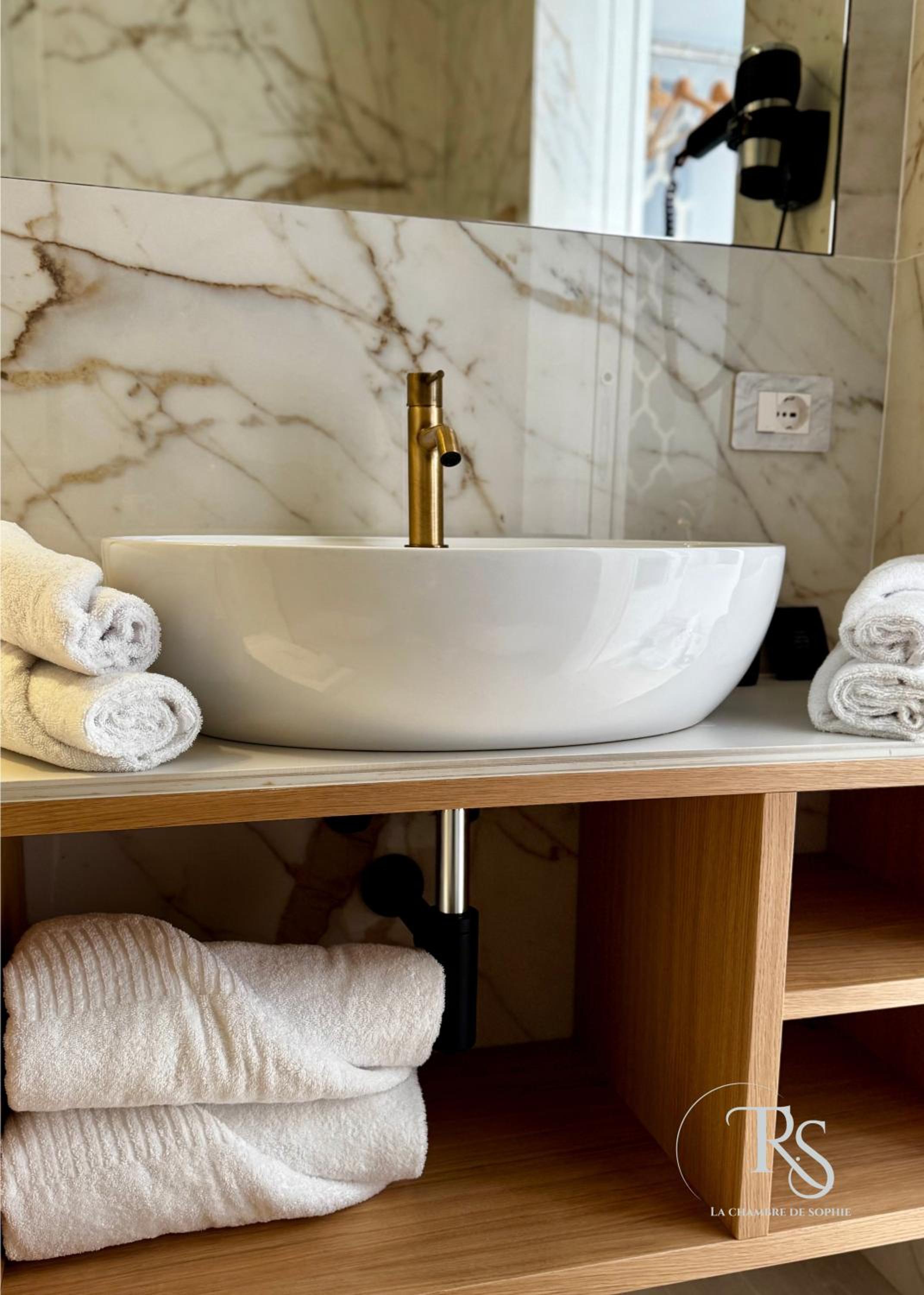 Ponte Milvio Suite & Parking- La Chambre de Sophie